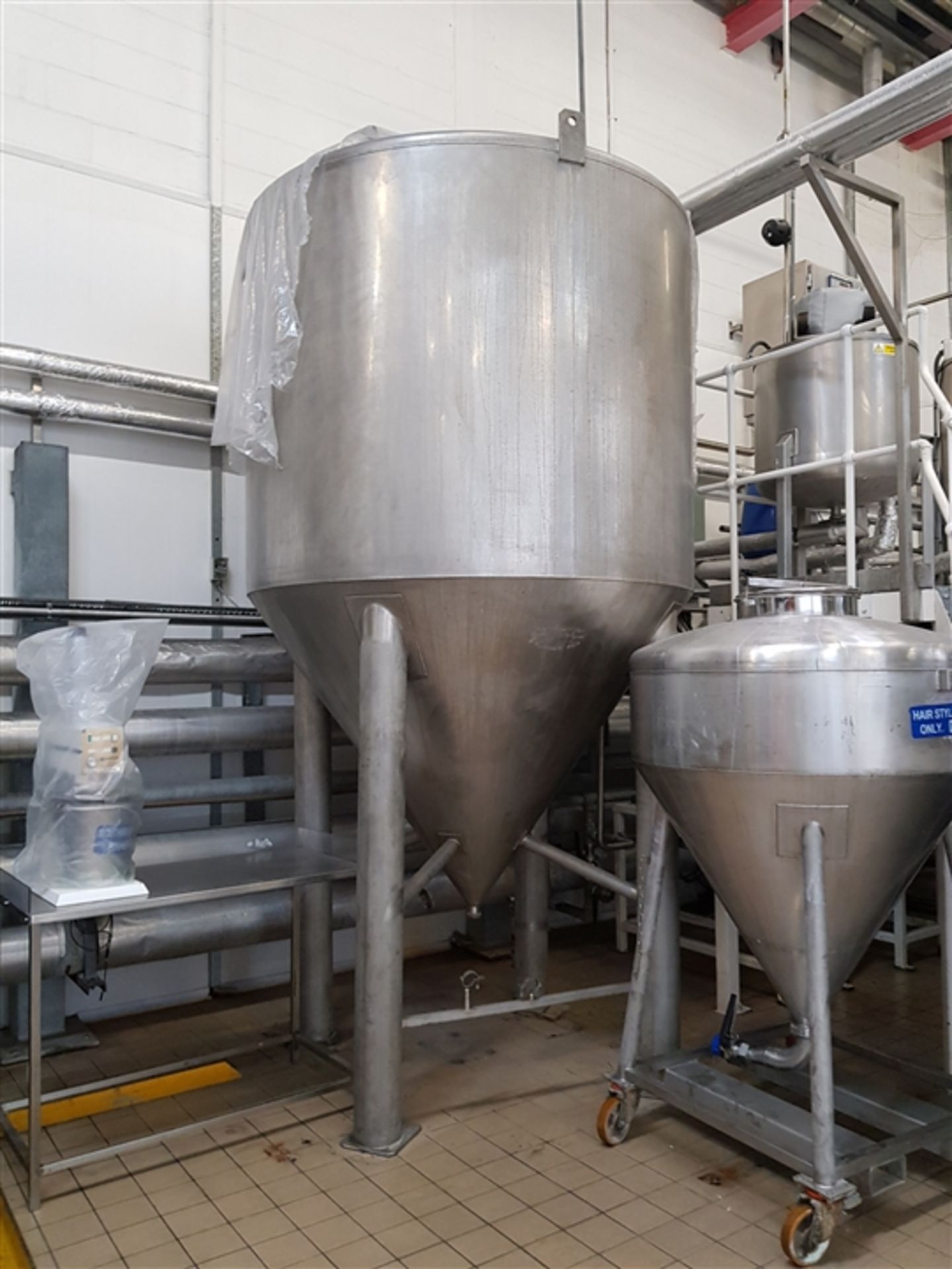 5,0000 Litre stainless steel conical based tank