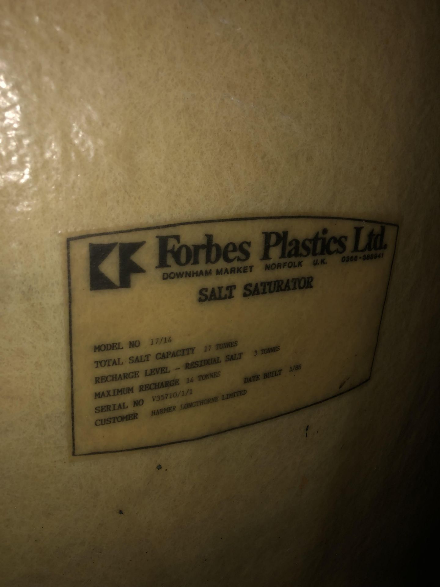 Forbes 17 Tonnes Fibreglass salt saturator tank *Model 17/14 - Date build 3/88* - Image 5 of 7