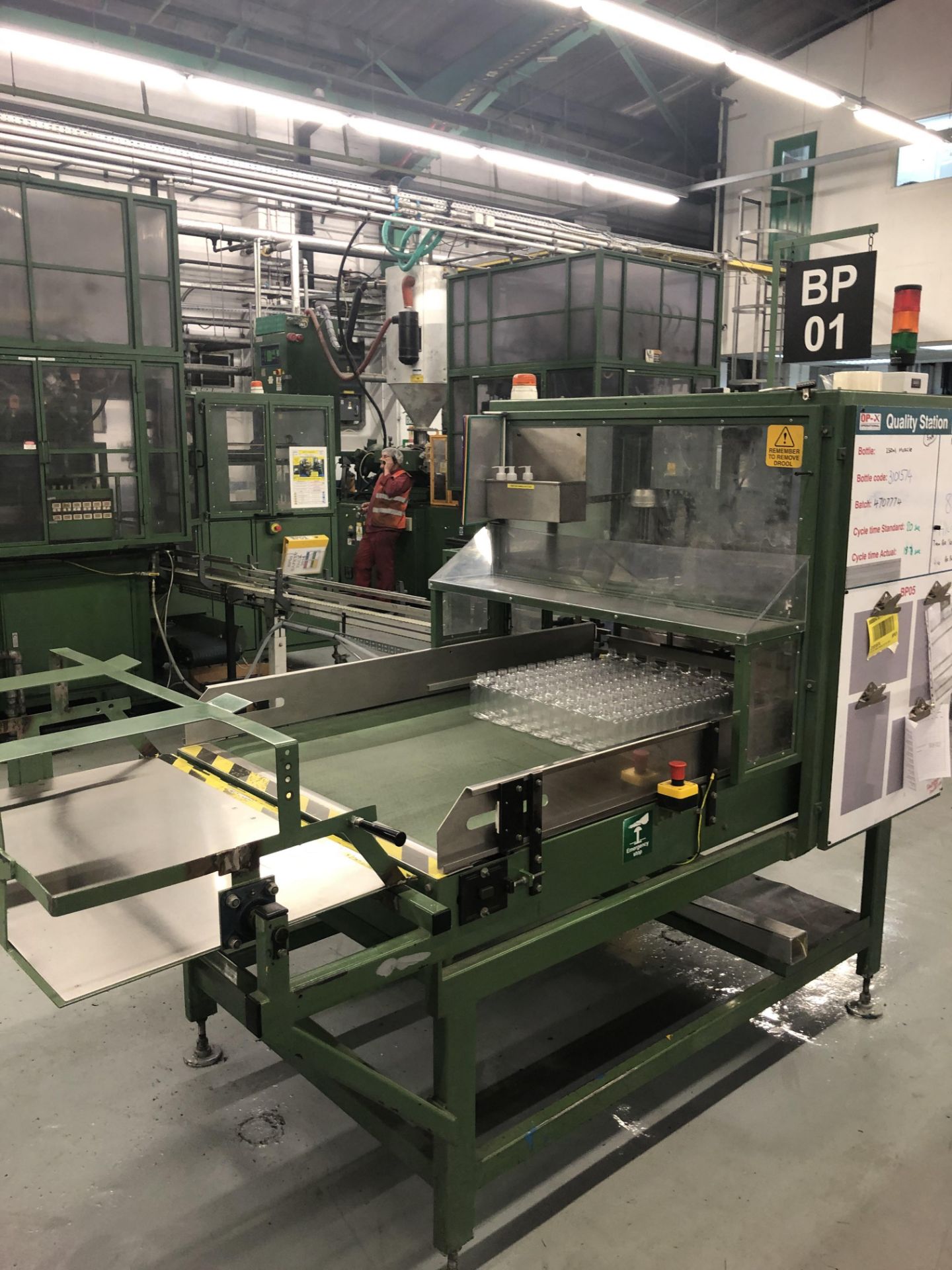 Guide Price - £25,000 - Nissei 250 blow moulding m - Bild 3 aus 13