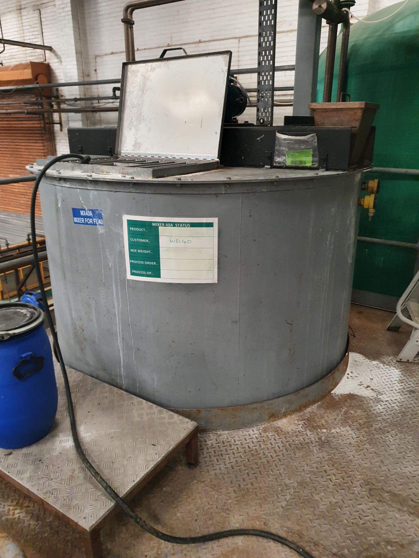 Stainless Steel Vertcial Cylindrical Single Skin Mix Tank with Coned Base