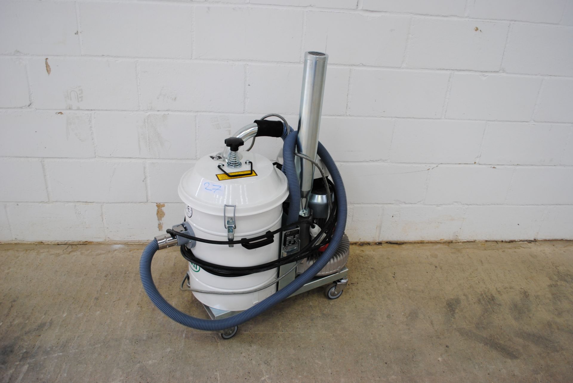 CFM Zooca Model - 5036 Industrial Vacuum With Nash Elmo G200-2BH1500-7AH26-2N00 Pump Vacuum Pump