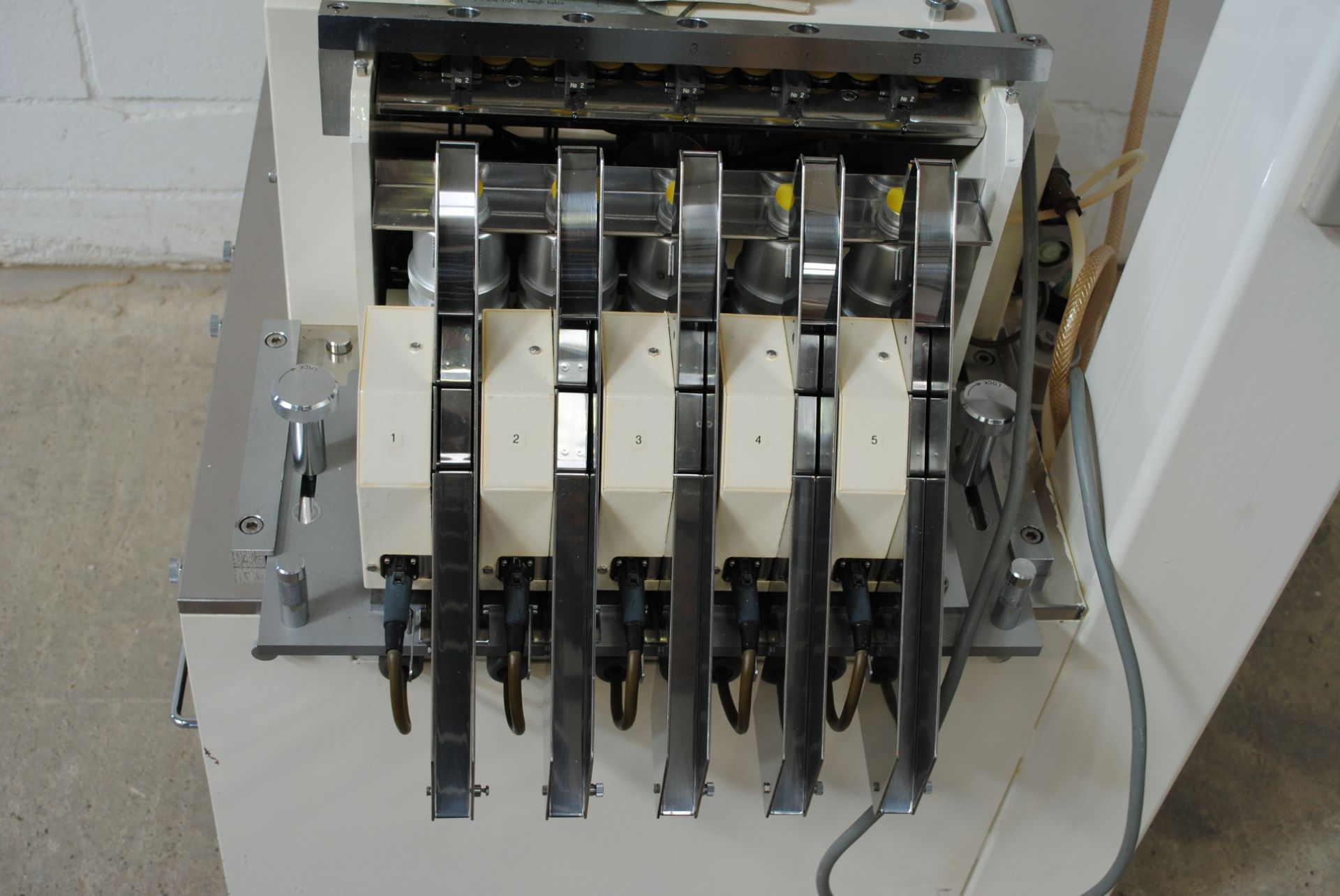 Aniritsu Capsule / Tablet Checkweigher Model: K51 5D with K261d Data Recorder S/N:A306 Year: 21/2/ - Image 8 of 8