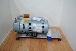 Gast Model: 1423-101Q-G626X Rotary Vacuum Pump Type: 5KC48PN0202AX