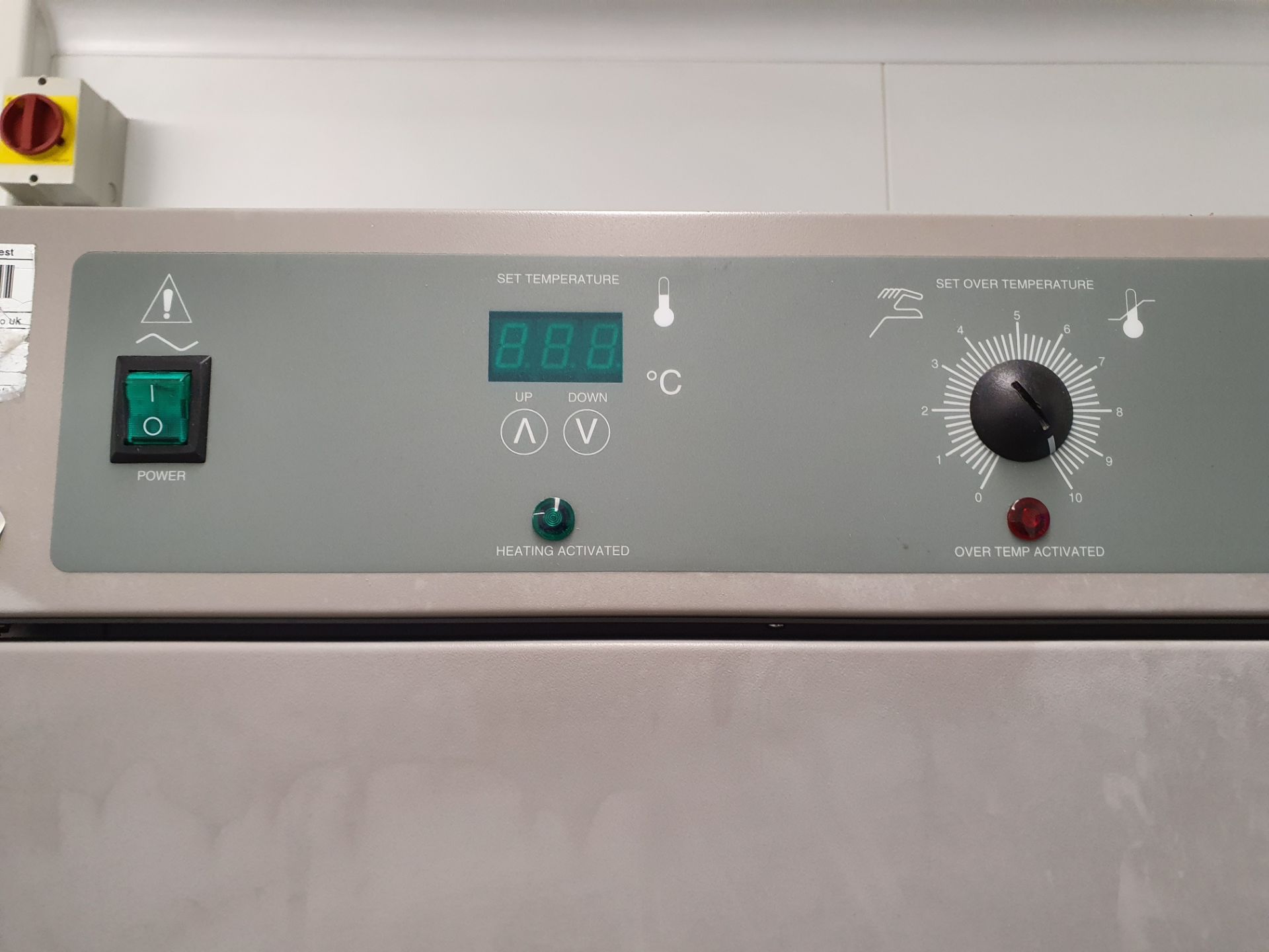 VWR Double Door Bench Top Oven Model 14K110 - Image 2 of 5