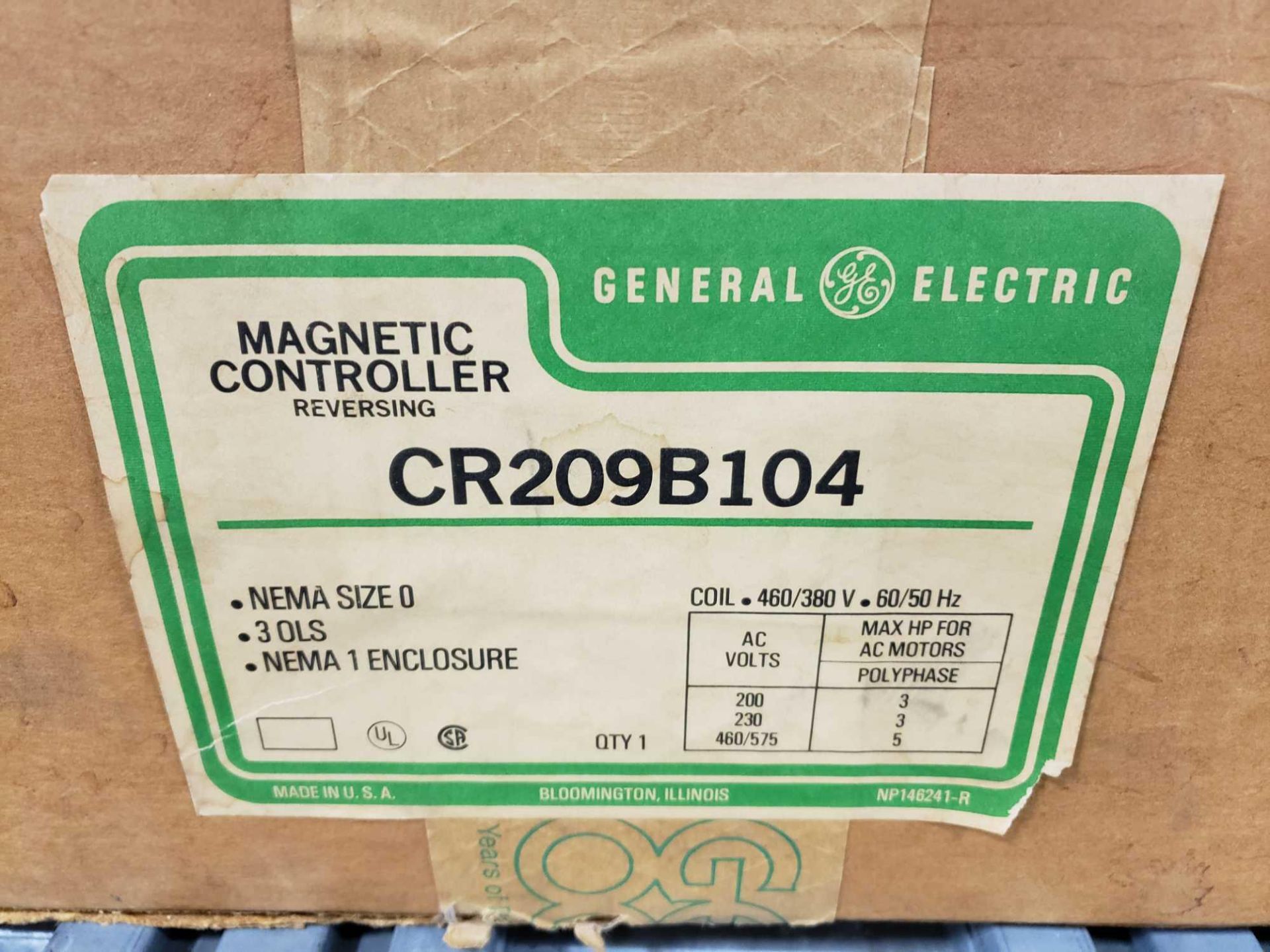 GE magnetic controller reversing contractor CR209B104 Nema size O, nema 1 enclosure. New in box. - Image 2 of 4
