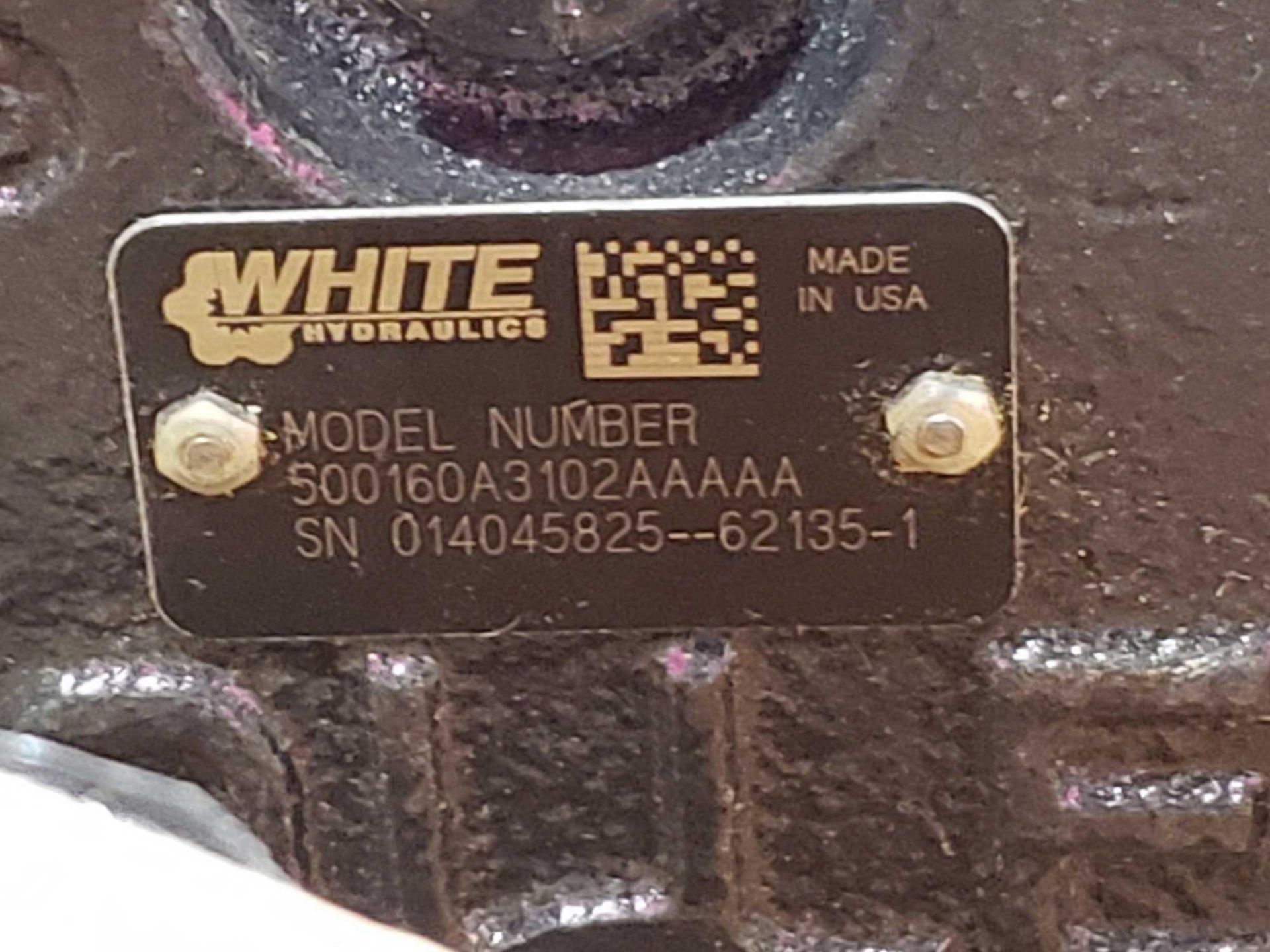 White Hydraulics model S00160A3102AAAAA hydraulic pump. New as pictured. - Image 2 of 3