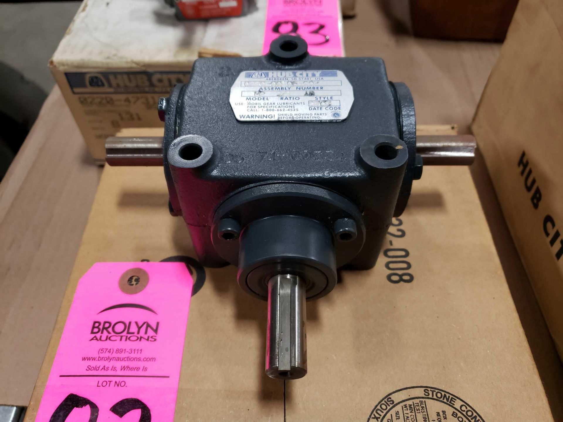 Hub City gear box speed reducer model M2, ratio 2?1, style AB. New in box. - Image 2 of 4