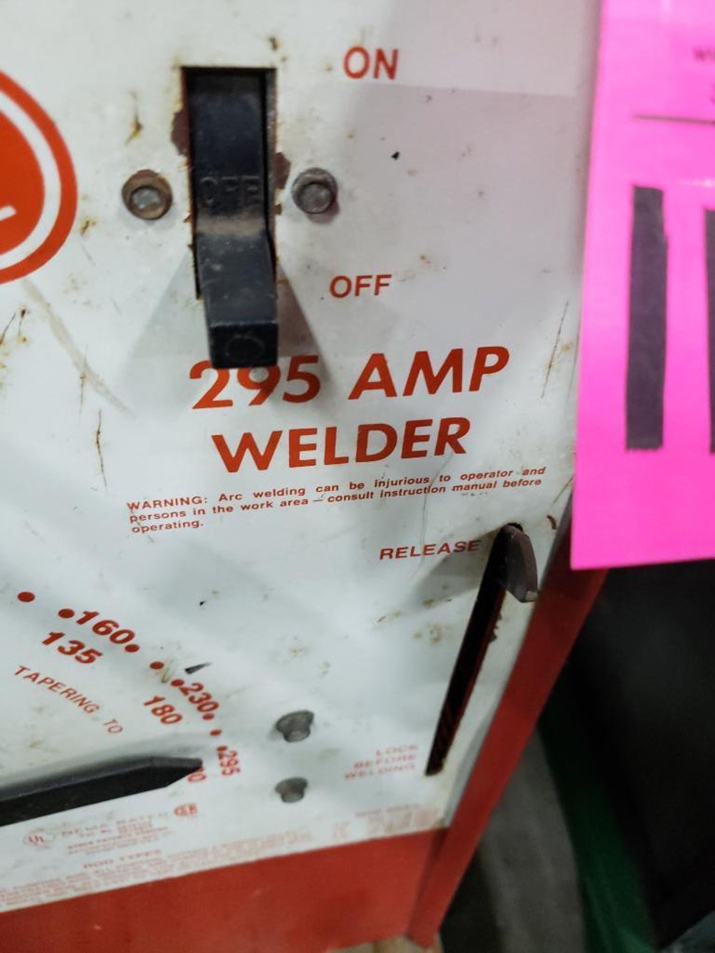 Dayton welder, model 3Z562, 295amp welder. Single phase, 110v. - Image 2 of 4