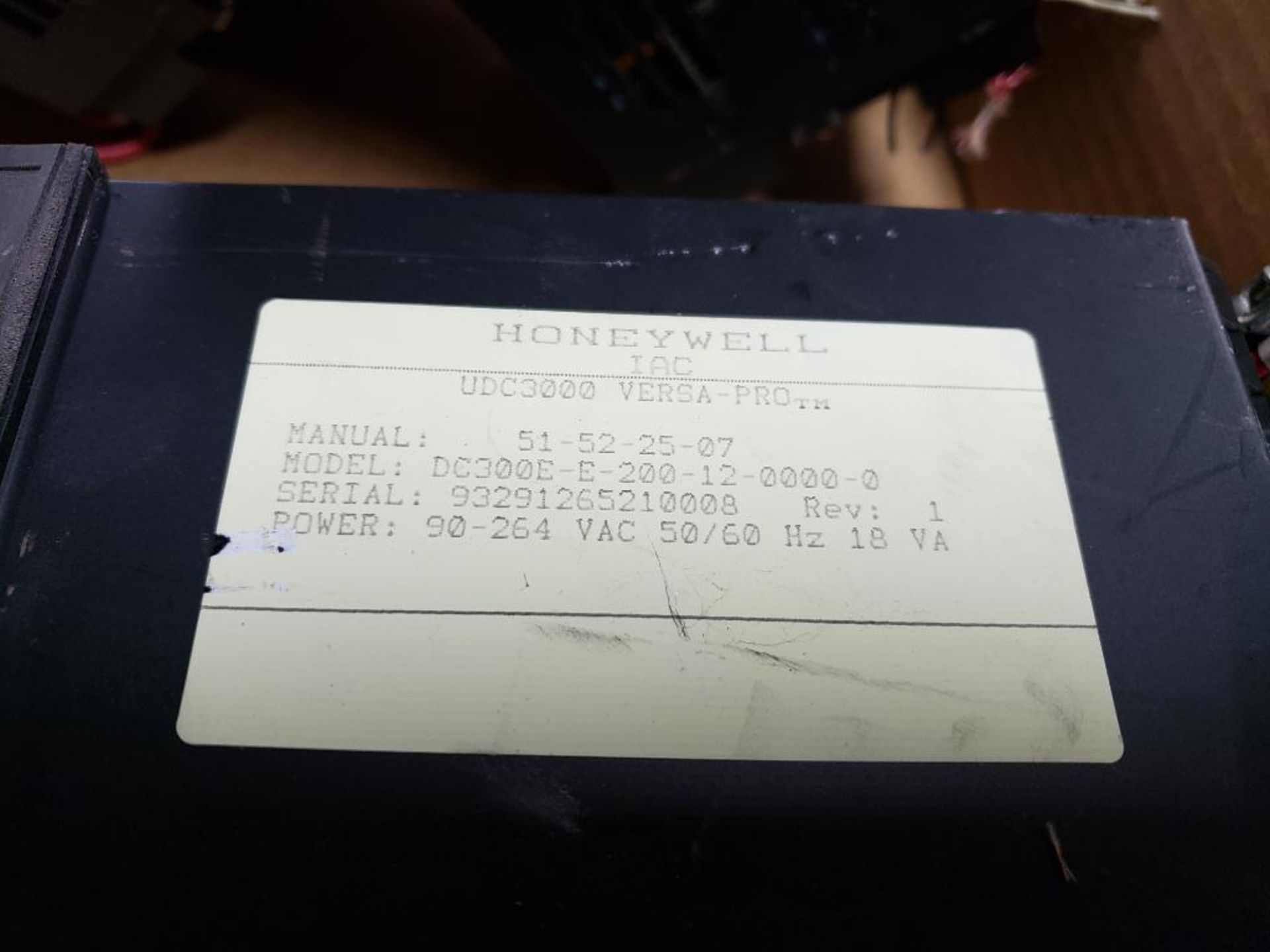 Qty 4 - Honeywell UDC3000 versa-pro model DC300E-E-200-12-0000-0. - Image 4 of 5