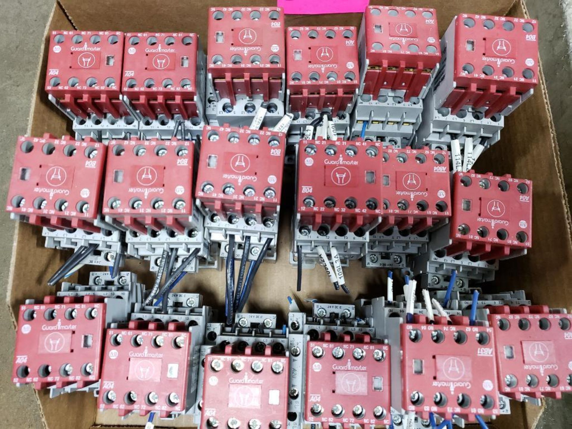 Large qty of assorted Allen Bradley contactors. - Image 3 of 5