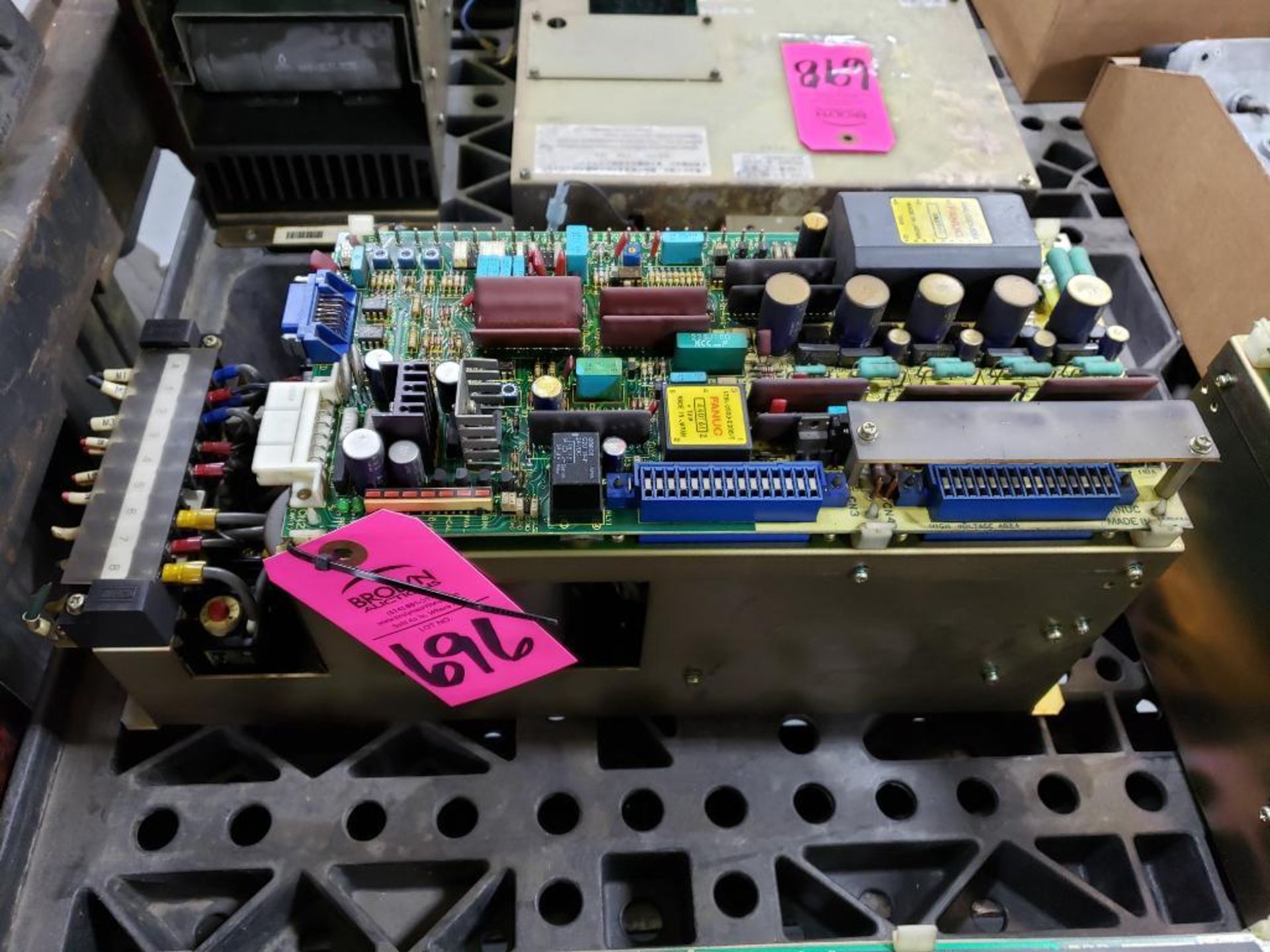 Fanuc velocity control unit model A06B-6047-H003. Pulled from working machine.