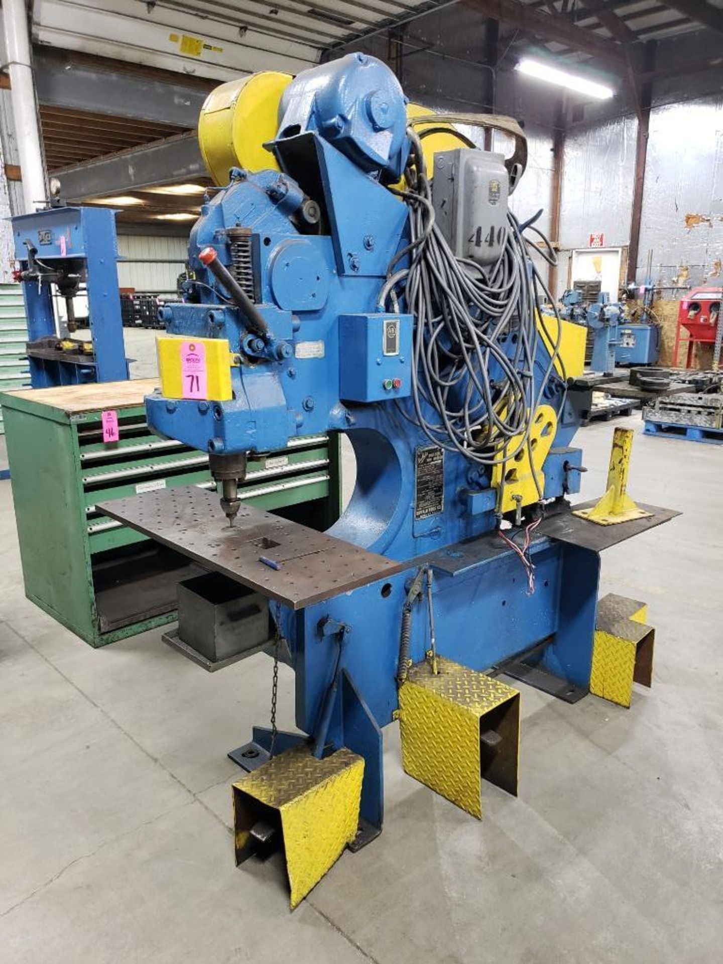 Buffalo No 1/2 Universal Ironworker, 30ton, 1/2" shear capacity.