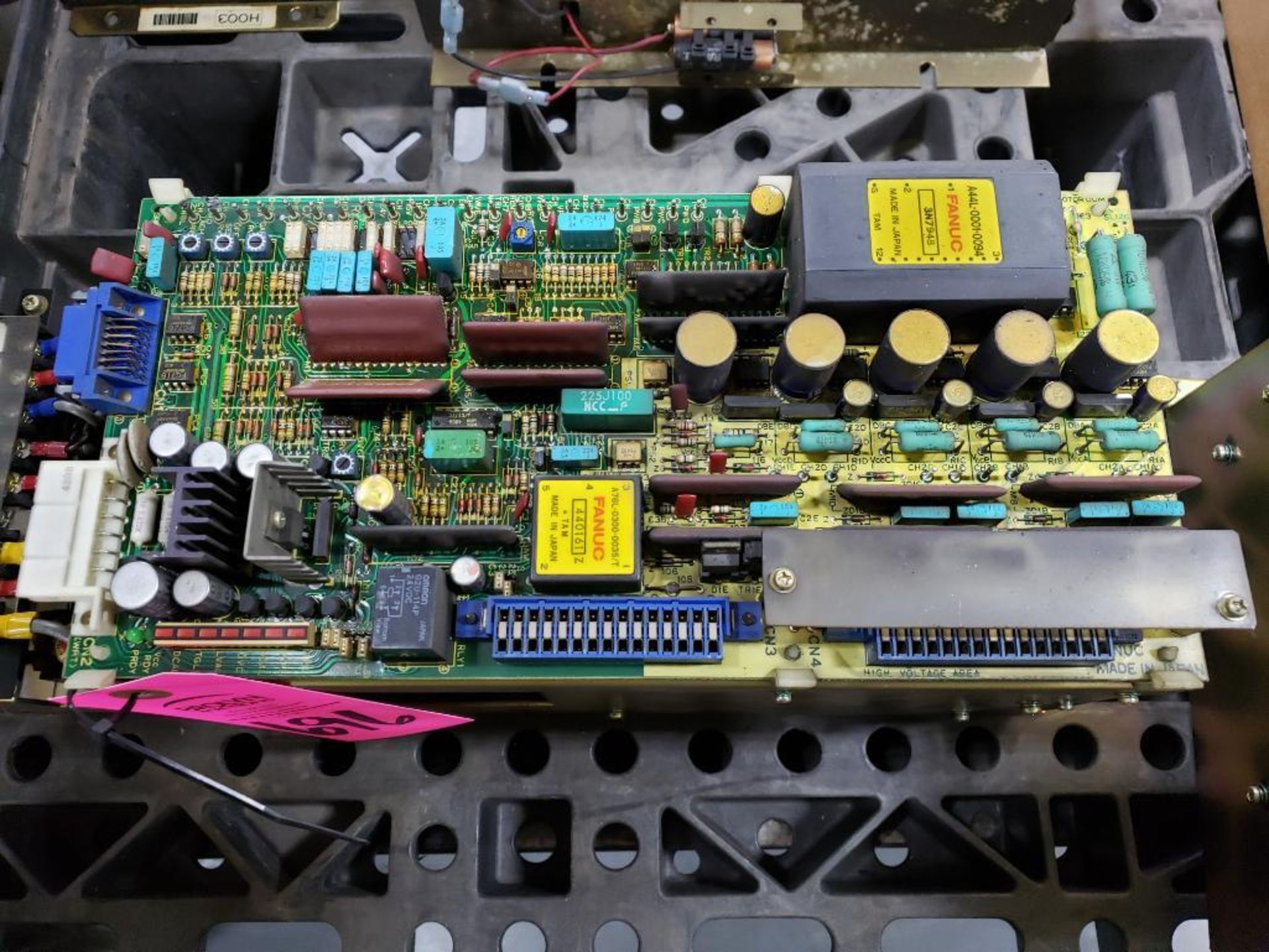 Fanuc velocity control unit model A06B-6047-H003. Pulled from working machine. - Image 4 of 5