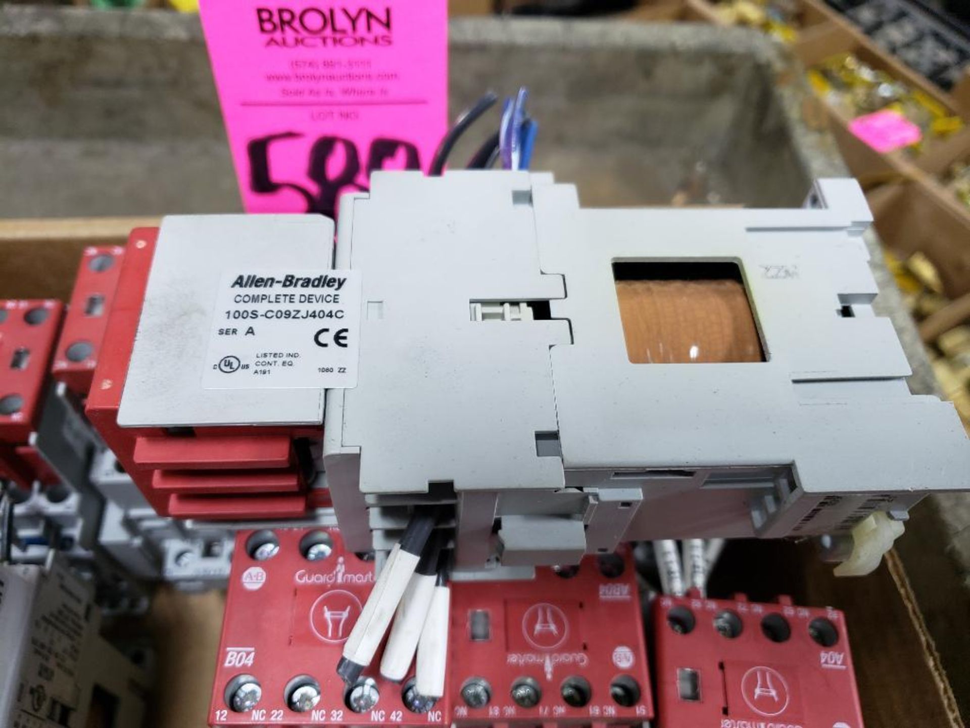 Large qty of assorted Allen Bradley contactors. - Image 4 of 5