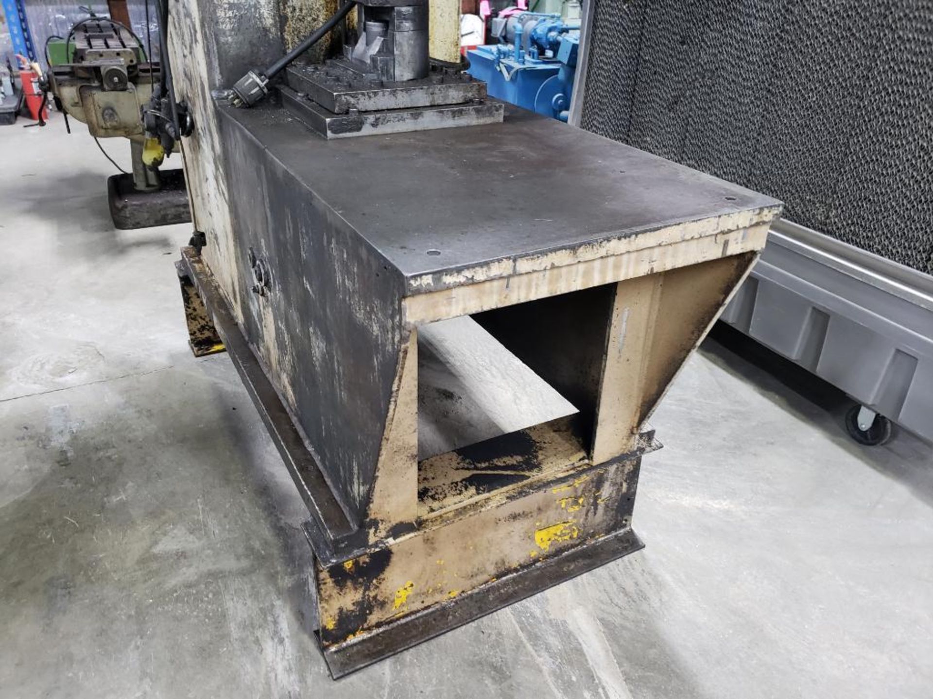 8 ton Denison Hydroilics Multipress. Model APEC.FG8C09A31A32. - Image 2 of 8