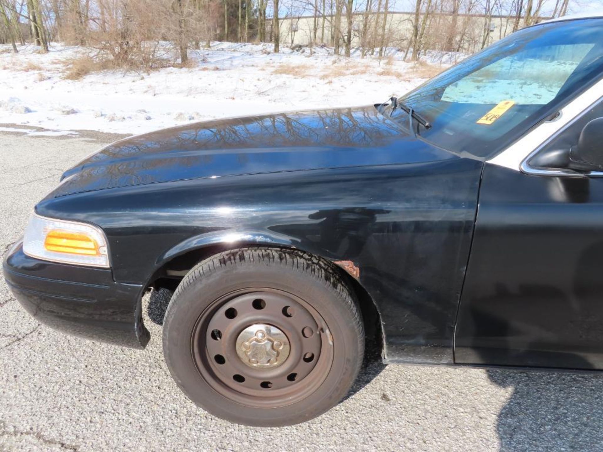 2008 Ford Crown Victoria Police Car. 107,884 miles. VIN 2FAFP71V98X176735. - Image 3 of 22