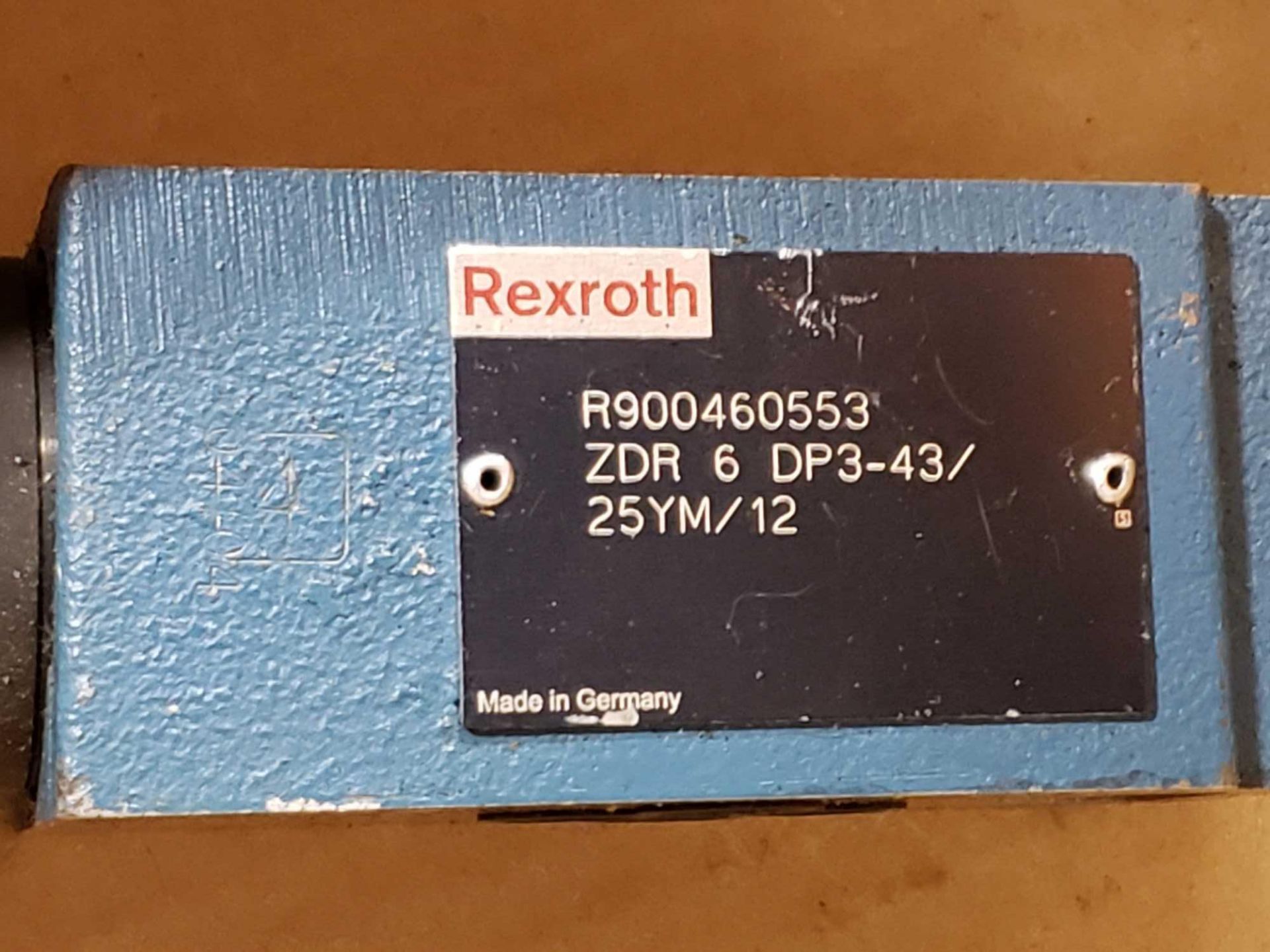 Bosch Rexroth valve. Model R900460553. Appears new. - Image 2 of 3