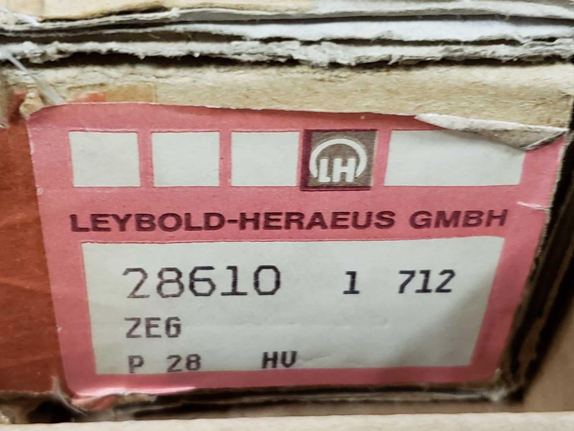 Leybold-Heraeus model 28610 valve flange. New in box. - Image 2 of 3