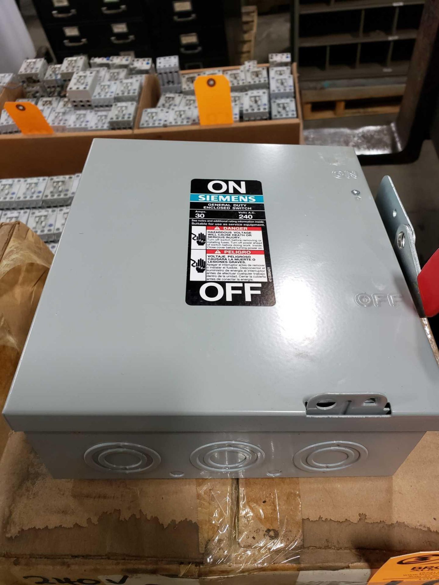 Qty 3 - Siemens part number GF321N, 240v, 30amp fused disconnect. - Image 2 of 2