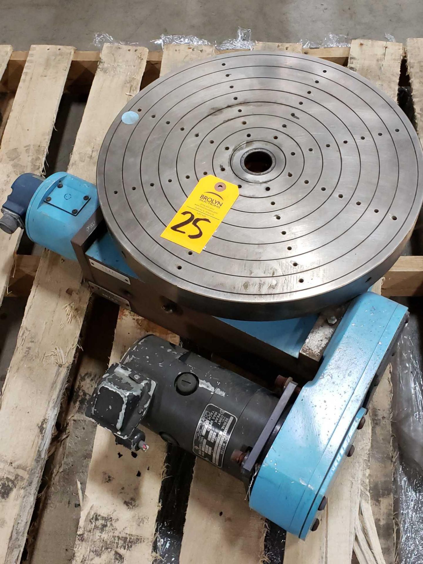 M&M Precison power rotary table. Model 2025-6-12-18.