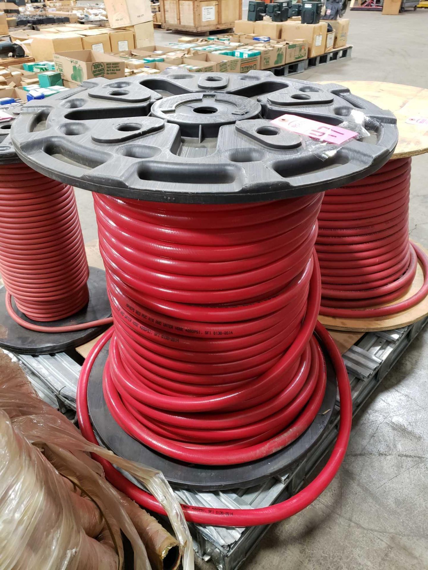 spool of MHP075 red pvc air and water hose, 200psi. New as pictured.