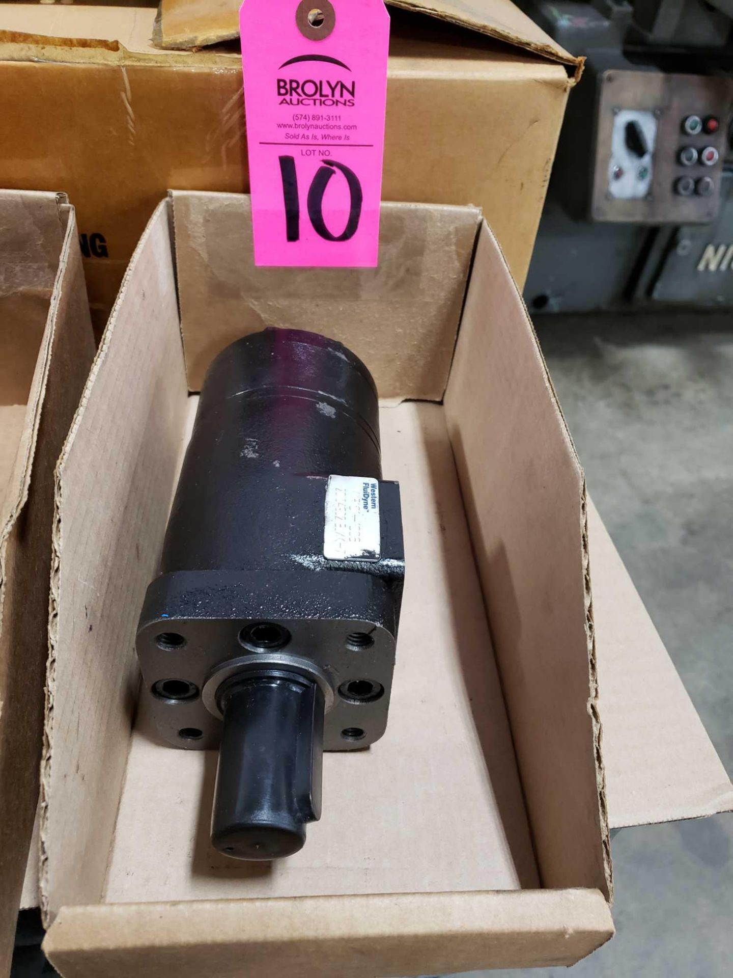 Western FluiDyne model WF101-1006 hydraulic pump. New as pictured.