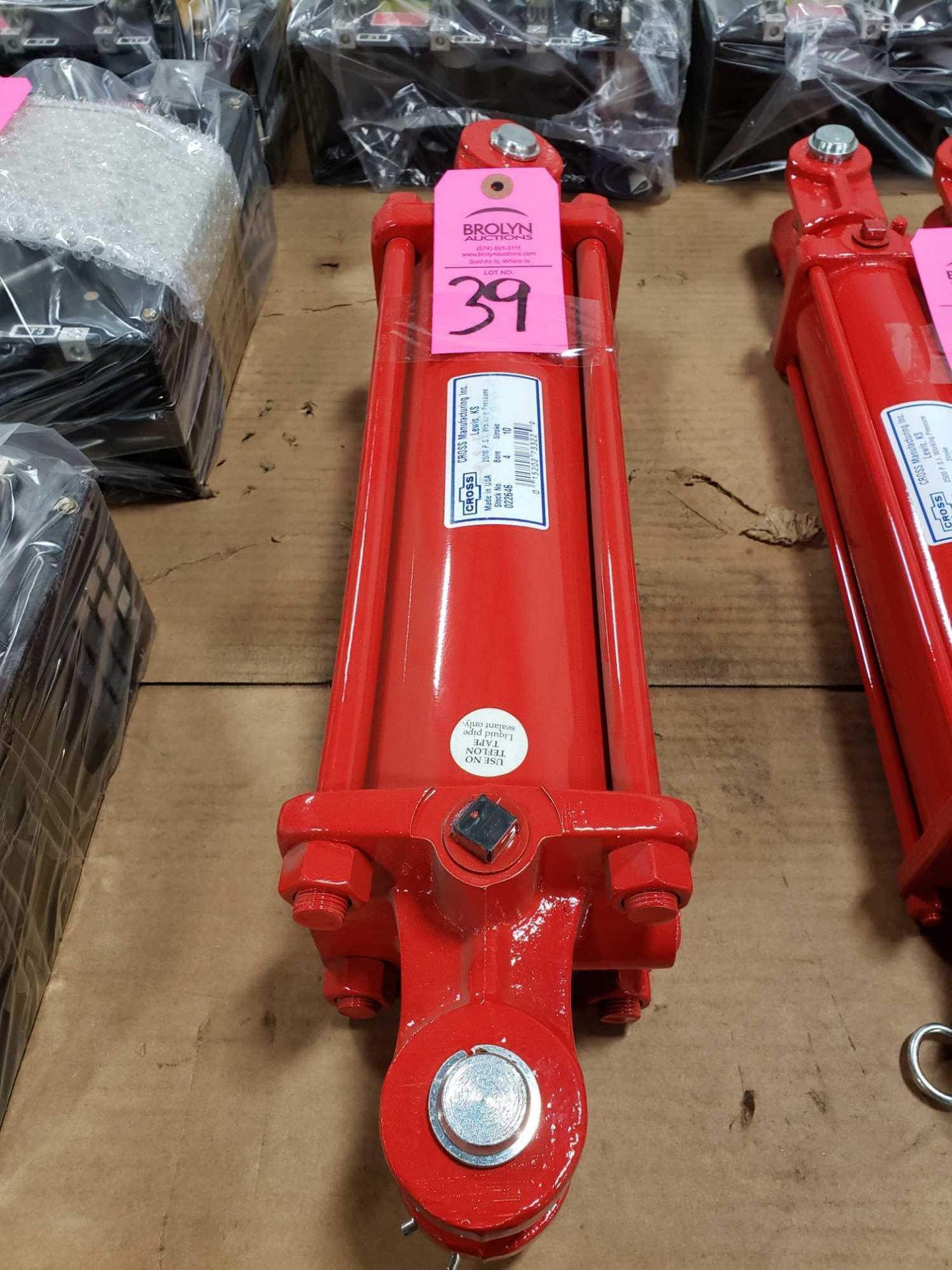 Cross 4x10 tie rod hydraulic cylinder model 022646. 4" bore, 10" stroke. New as pictured.