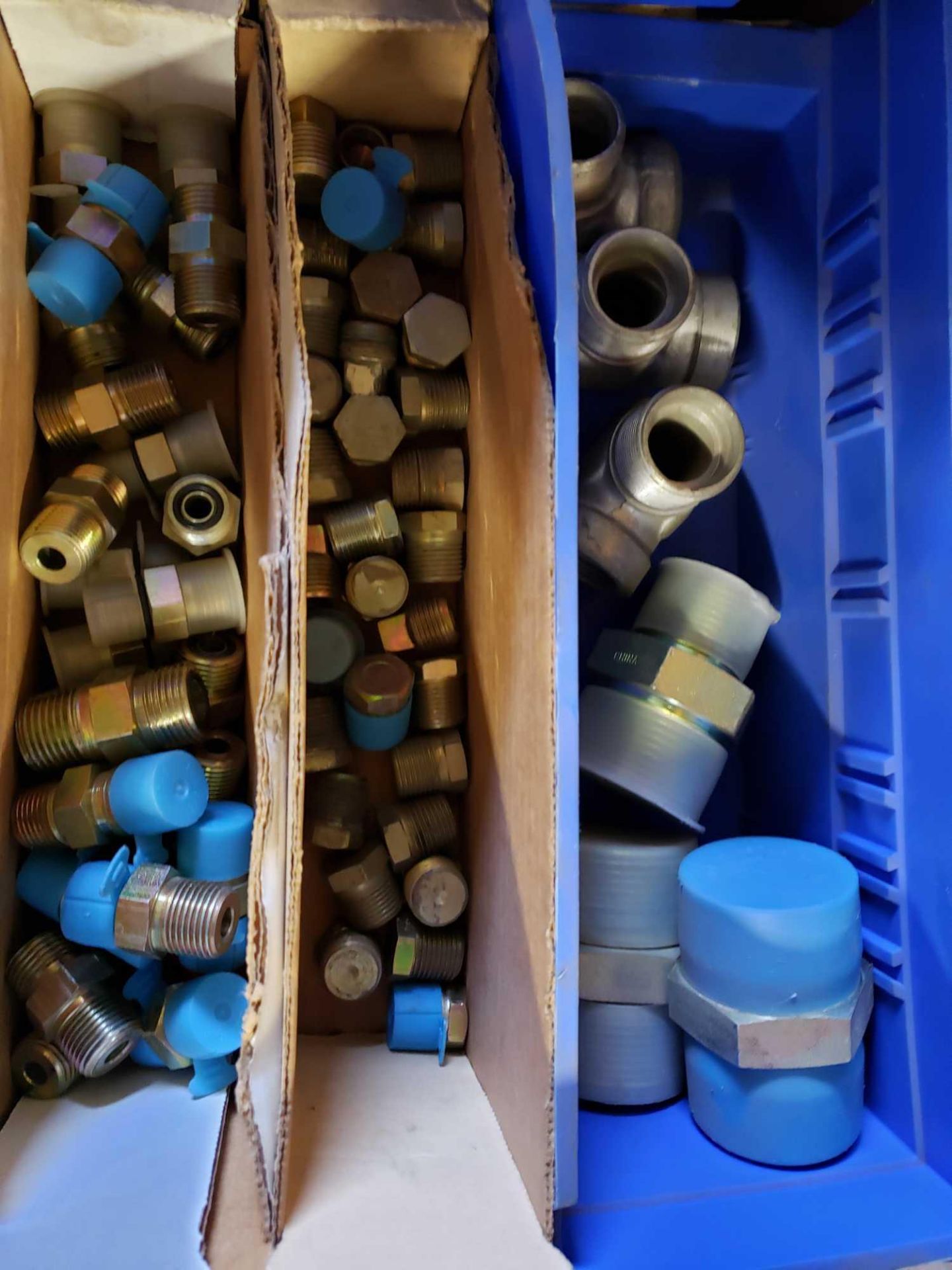 Assorted hydraulic fittings as pictured. New. - Image 4 of 4