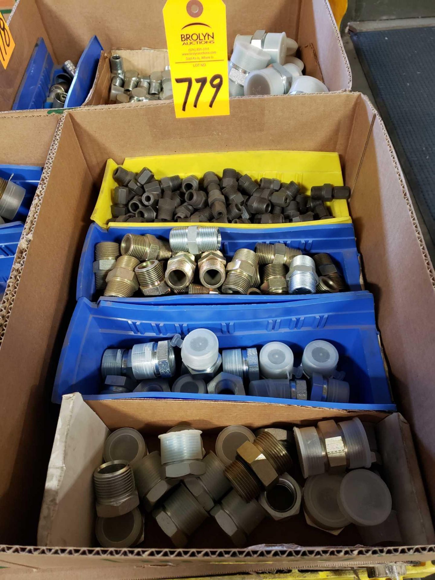 Assorted hydraulic fittings as pictured. New.