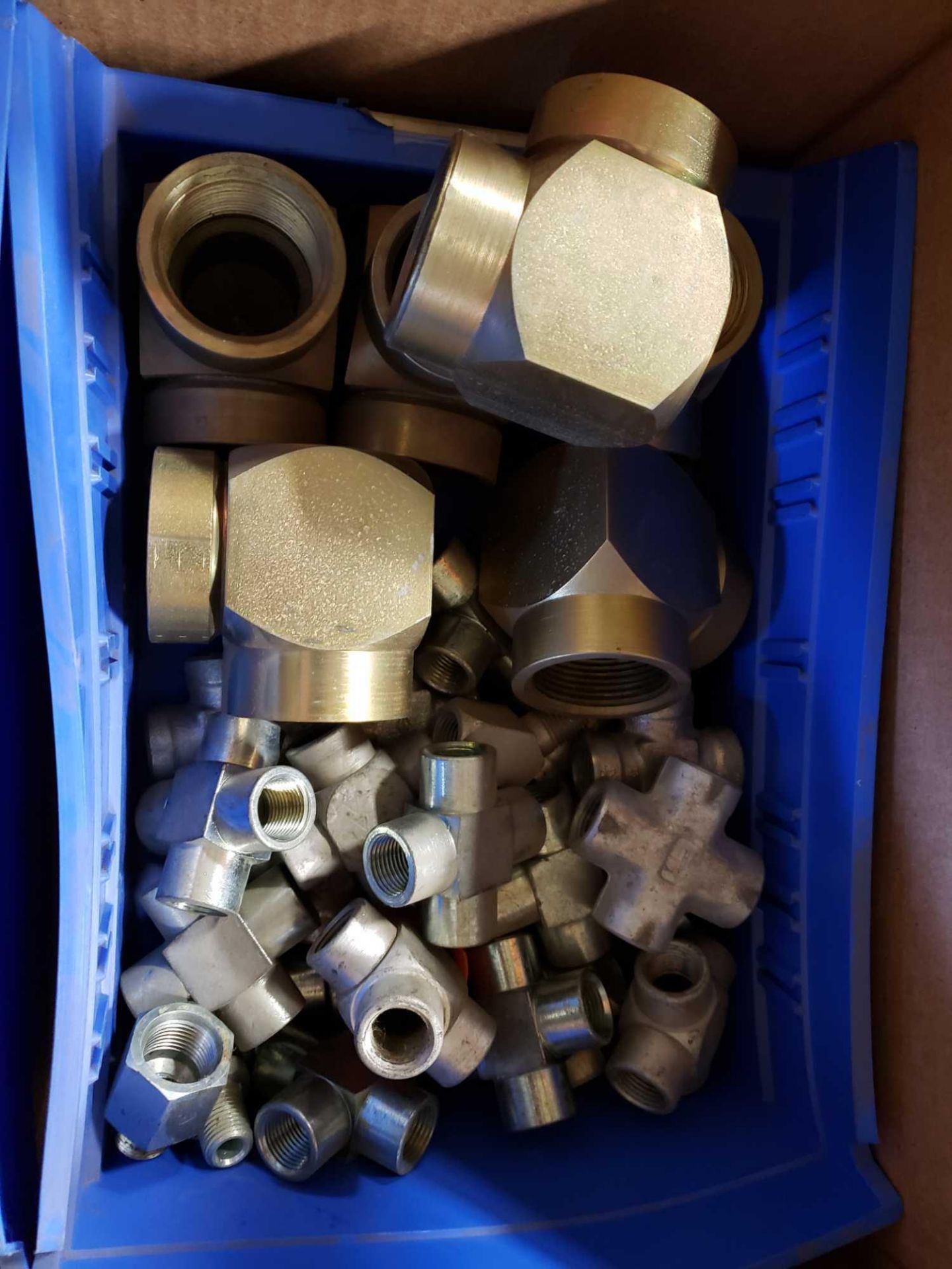 Assorted hydraulic fittings as pictured. New. - Image 3 of 3