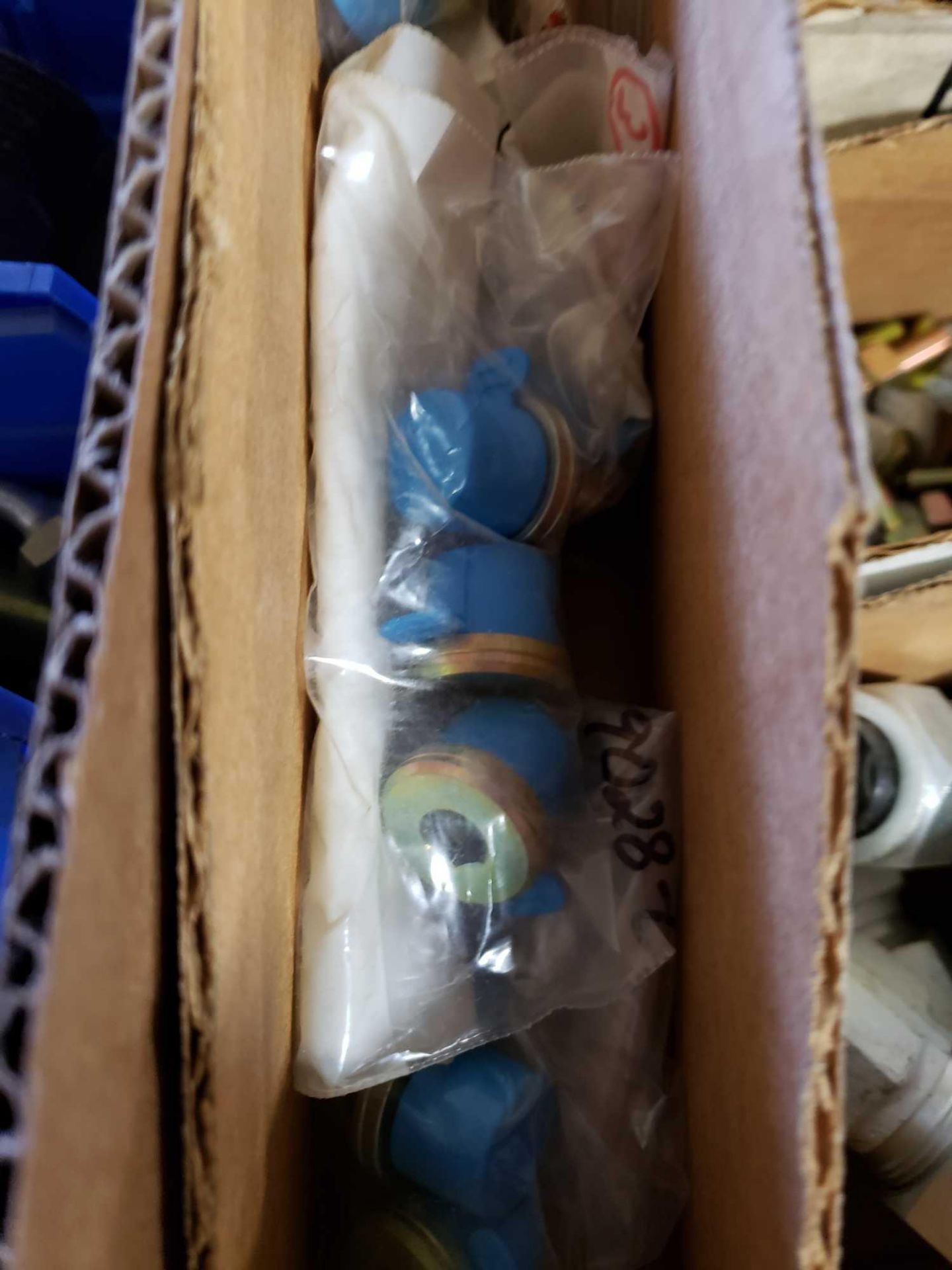 Assorted hydraulic fittings as pictured. New. - Image 4 of 4
