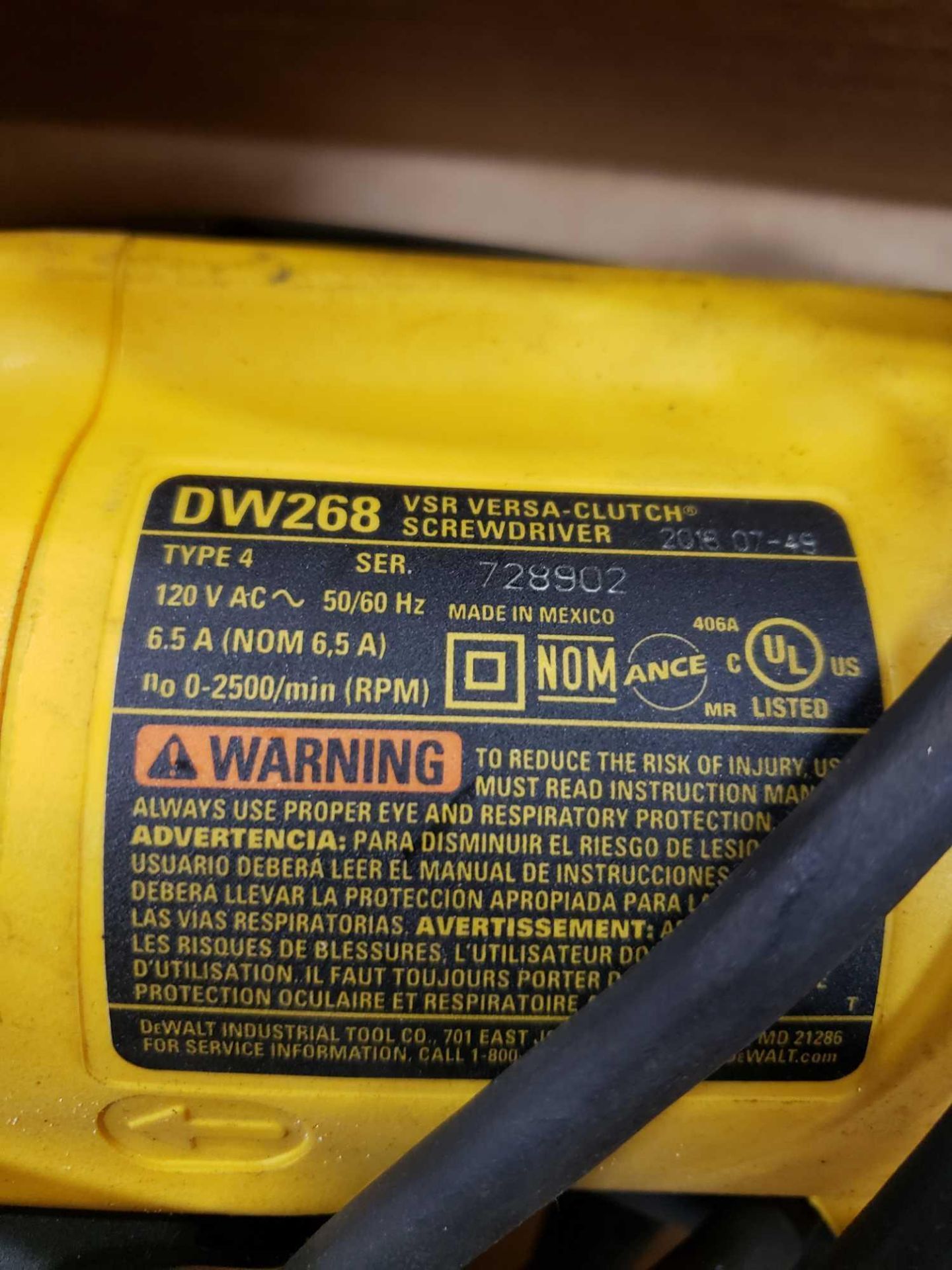 Dewalt VSR versa-clutch screwdriver gun. Model DW268. - Image 2 of 2