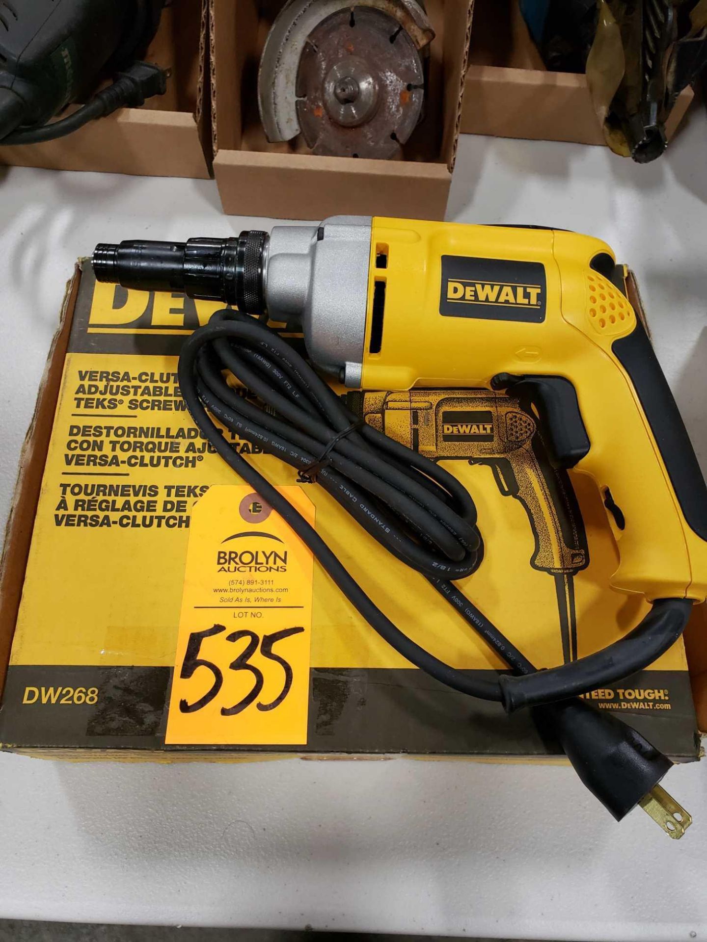 Dewalt VSR versa-clutch screwdriver gun. Model DW268. New in box.