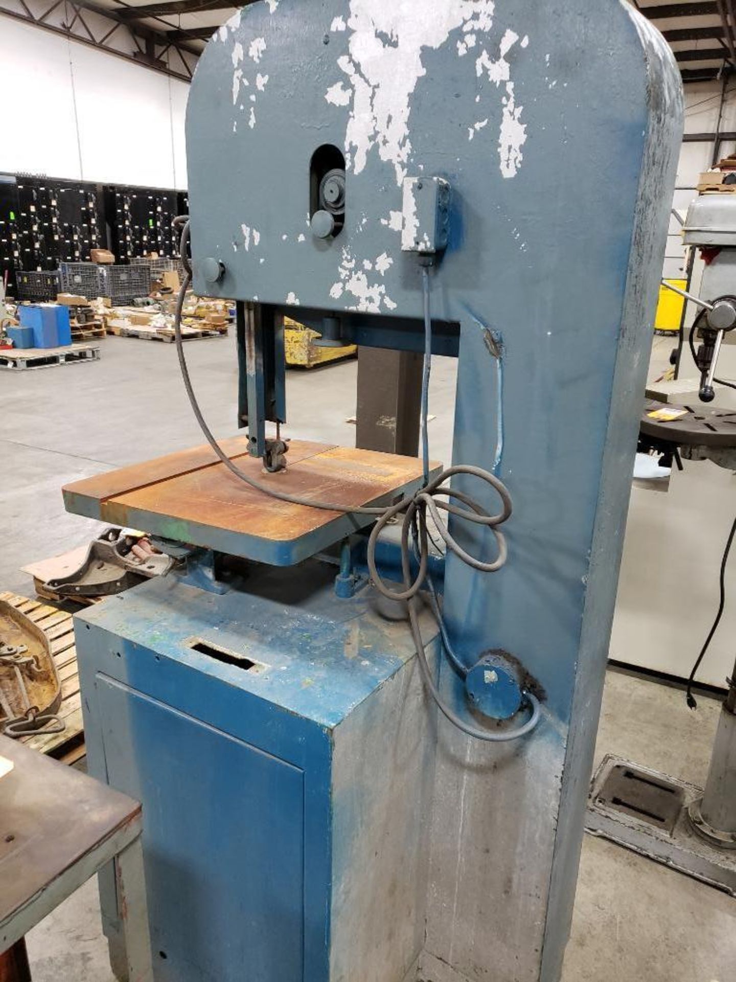 Powermatic vertical bandsaw. Model 80, serial number 7-1392.