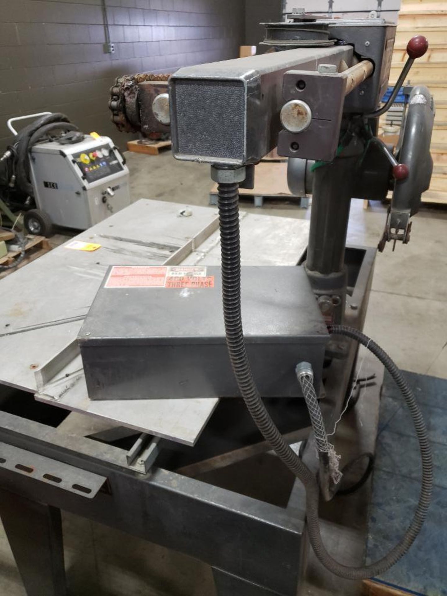 Tops retracto-saw radial arm saw. 3 phase, 460v. - Image 3 of 5