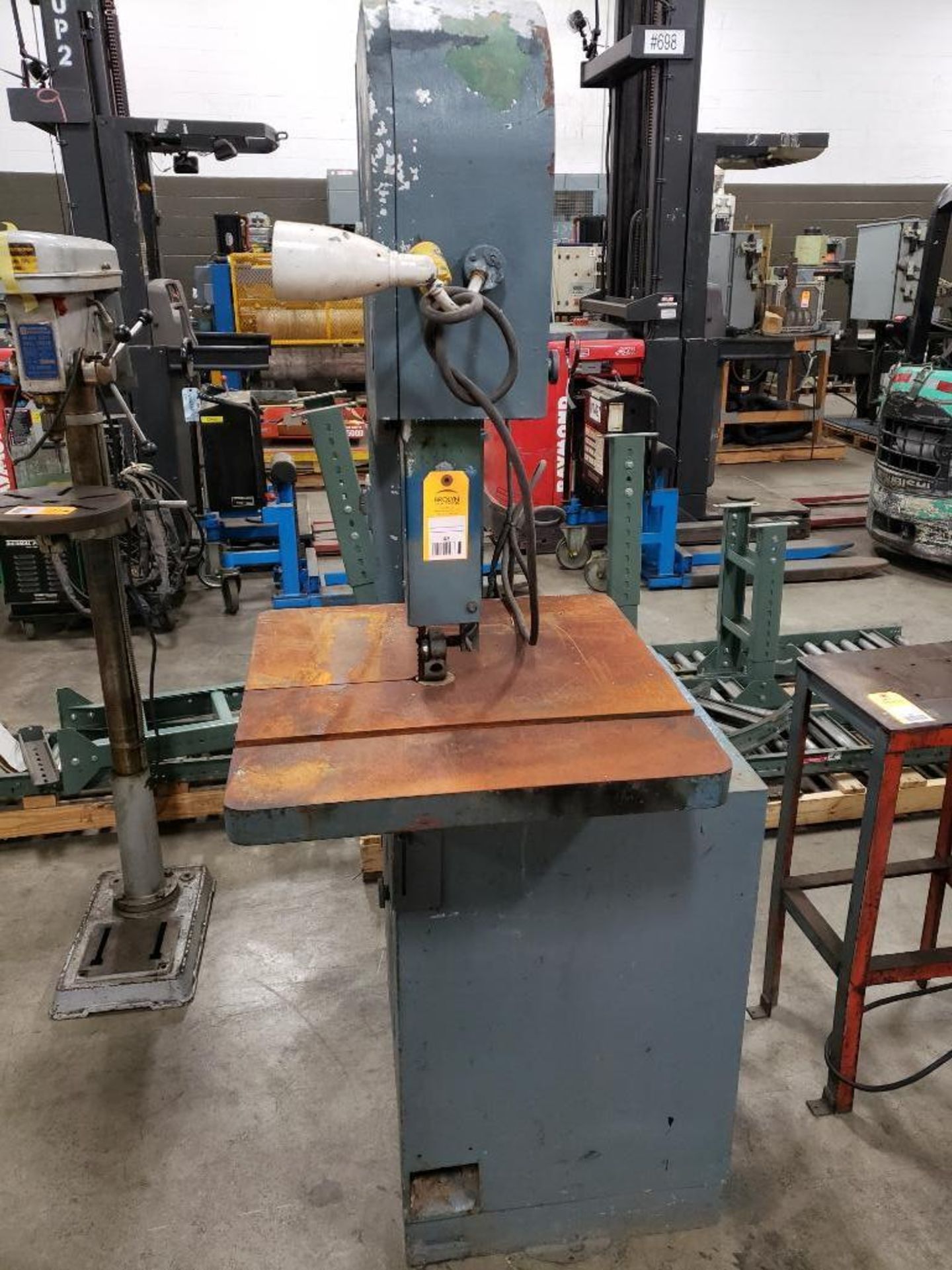 Powermatic vertical bandsaw. Model 80, serial number 7-1392. - Image 2 of 6