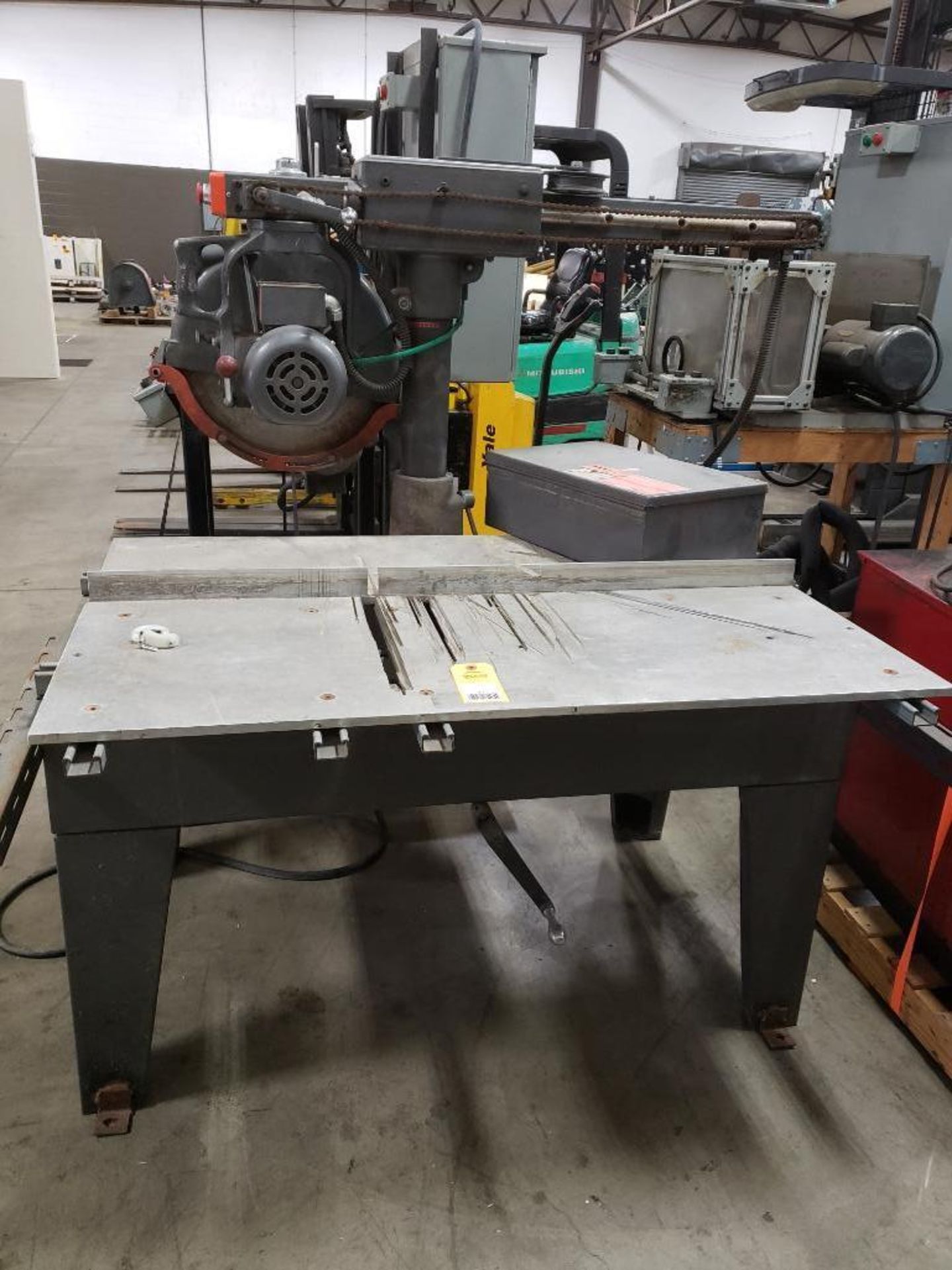 Tops retracto-saw radial arm saw. 3 phase, 460v.