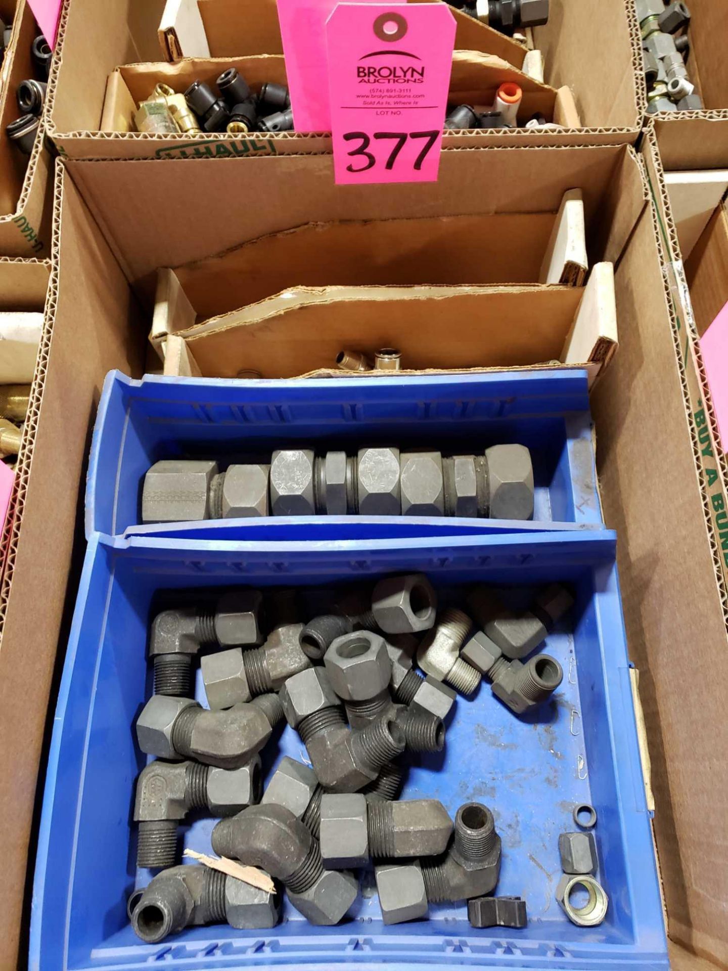 Lot of assorted hydraulic and pneumatic fittings. New as pictured.