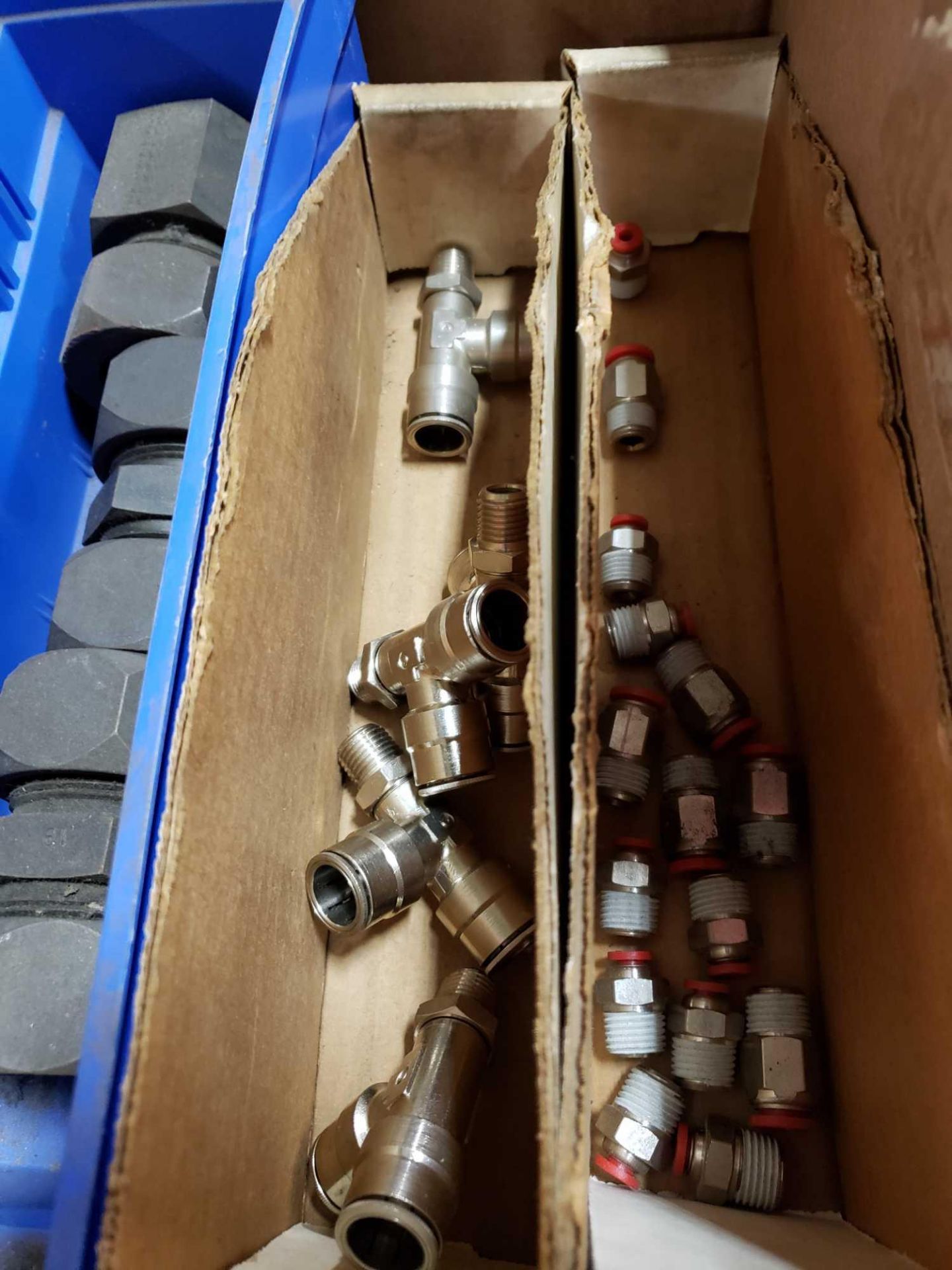 Lot of assorted hydraulic and pneumatic fittings. New as pictured. - Image 3 of 3