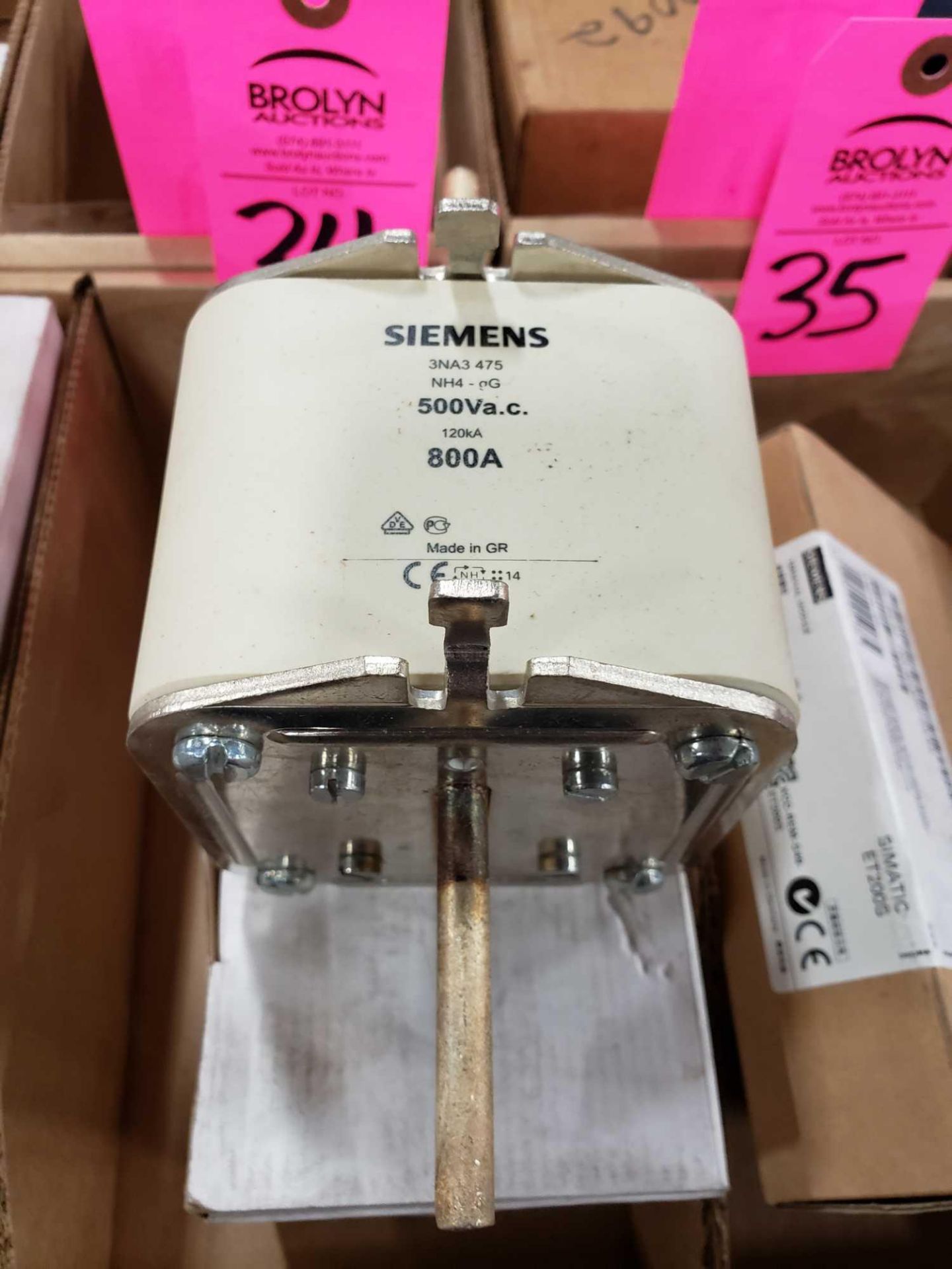 800 amp Siemens fuse size 4, 500v, model 3NA-475. New in box. - Image 2 of 3