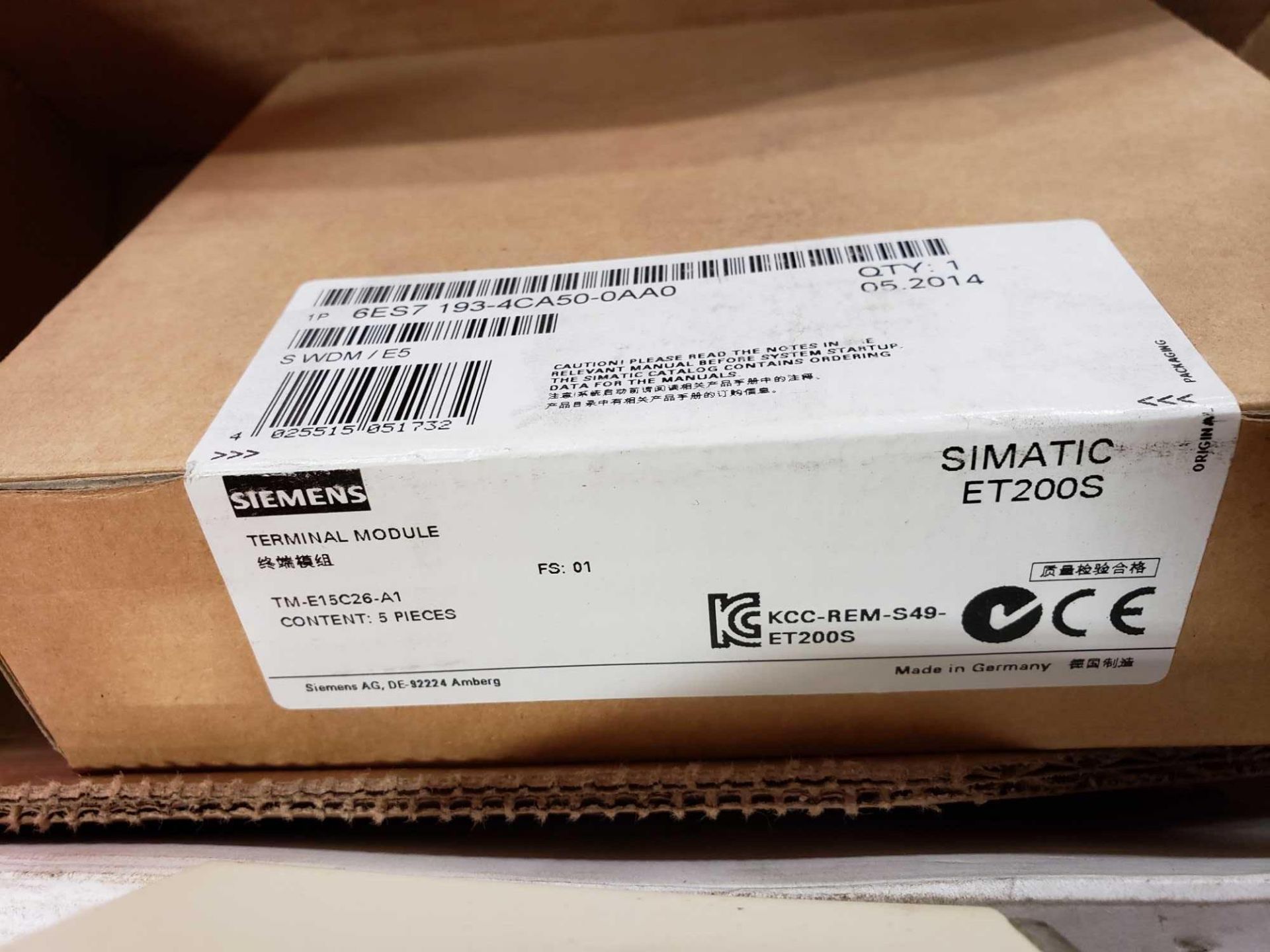 Siemens model 6ES7-19304CA50-0AA0. New in sealed box. - Image 2 of 3