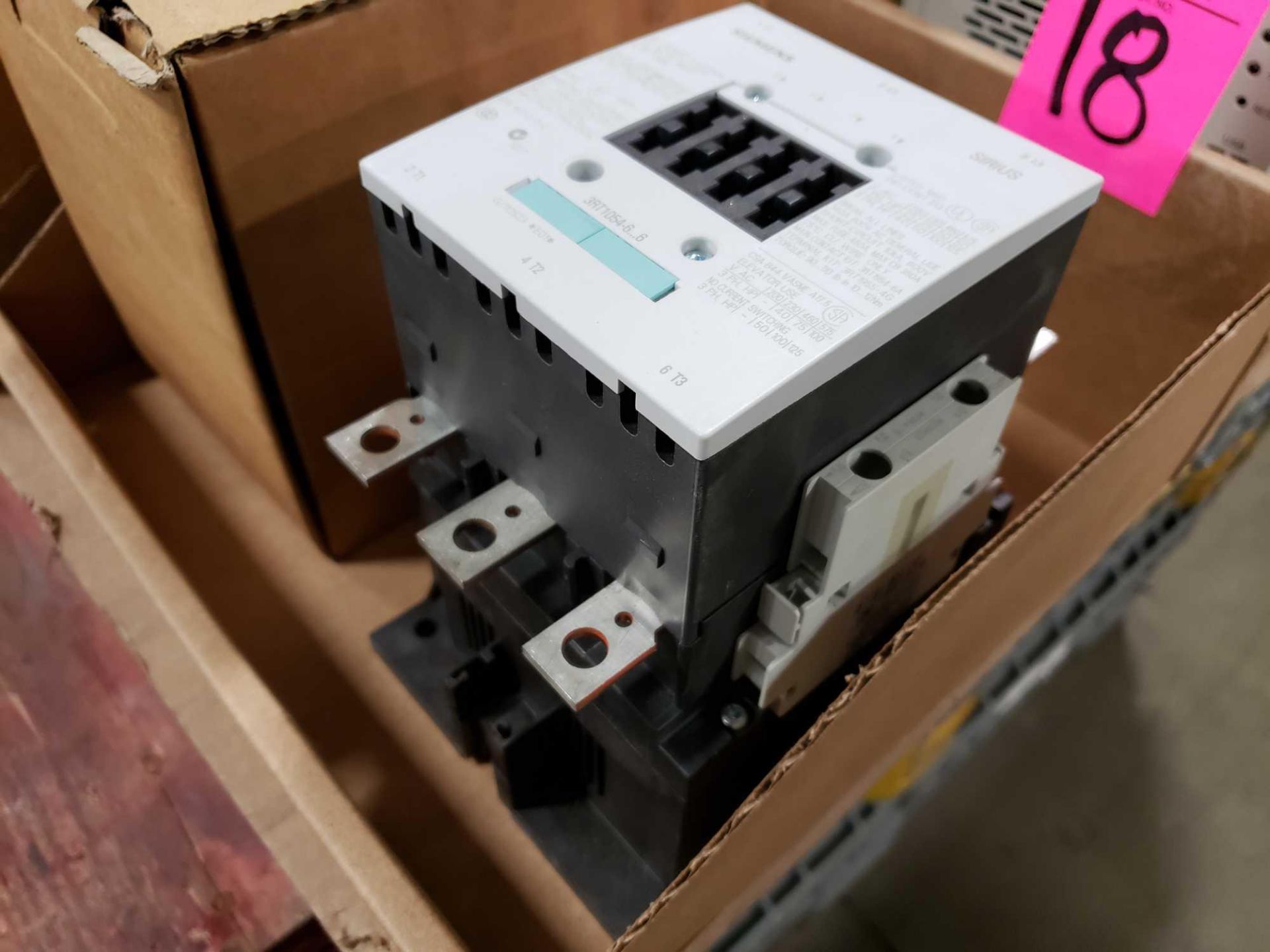 Siemens contactor model 3RT1054-6AB36. New in box. - Image 2 of 4