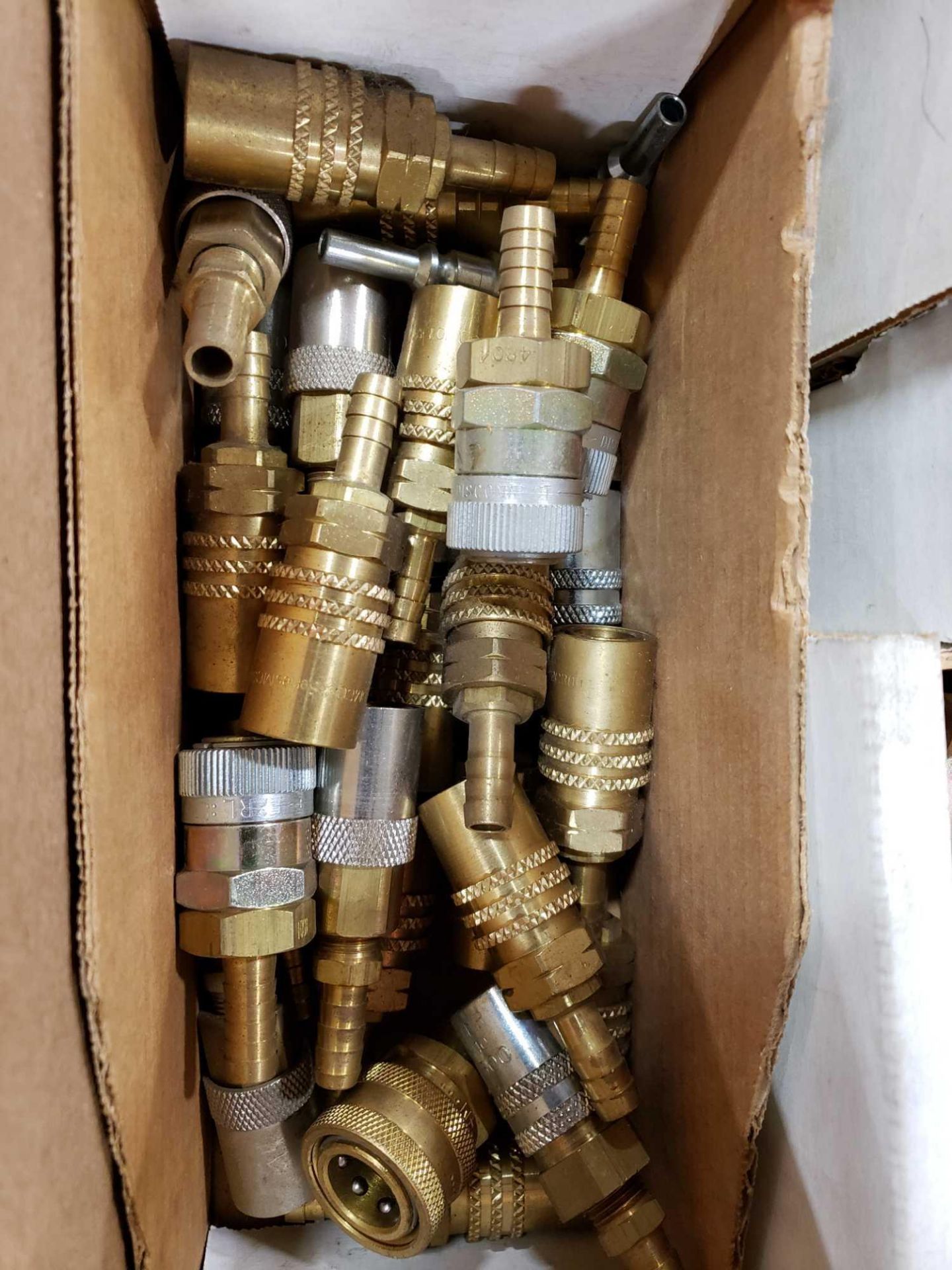 Lot of assorted hydraulic and pneumatic fittings. New as pictured. - Image 2 of 4