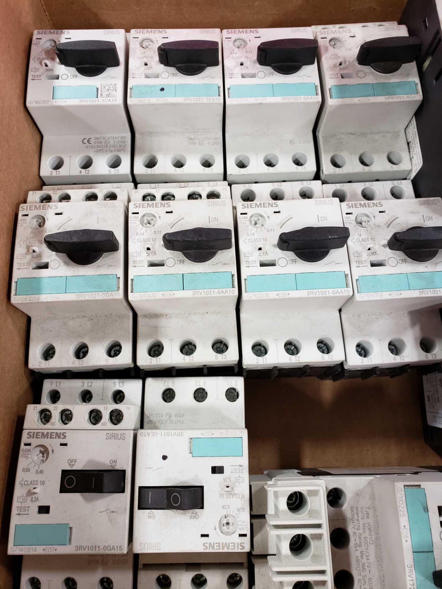 Qty 15 - Assorted Siemens starters. Most appear new as pictured. - Image 2 of 8