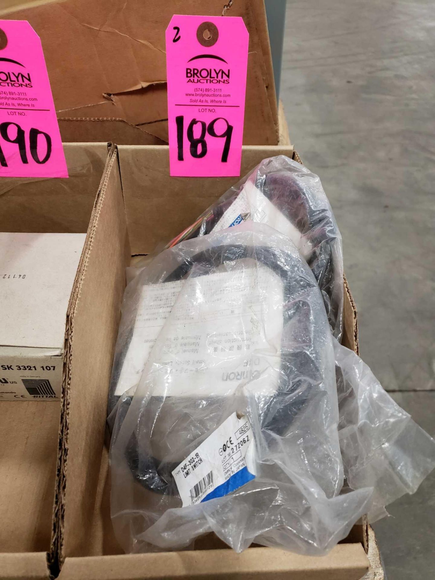 Qty 2 - Omron limit switch catalog number D4F-302-1R. New in package.