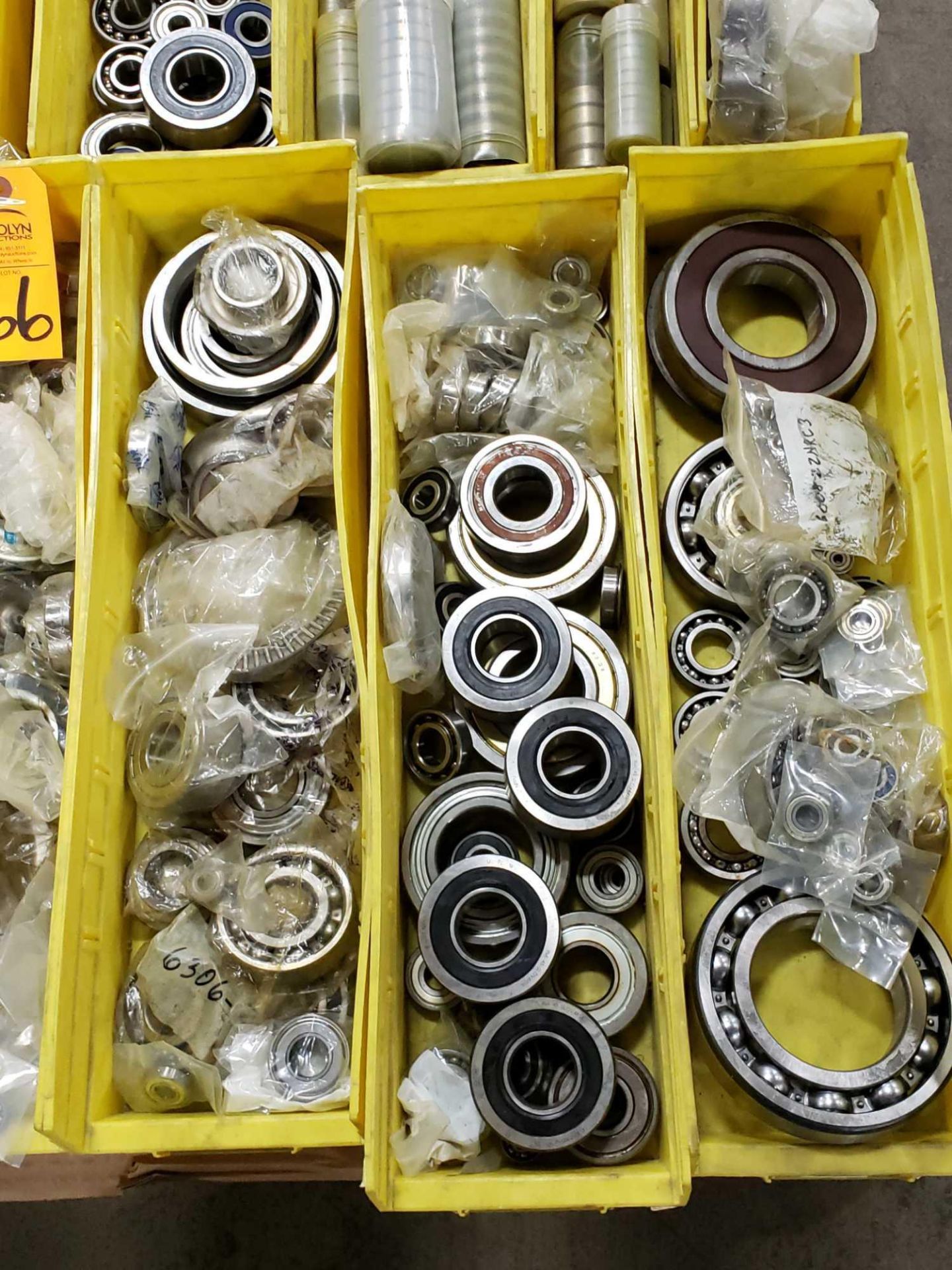 Pallet of assorted bearings. Most are new without box. - Image 2 of 5
