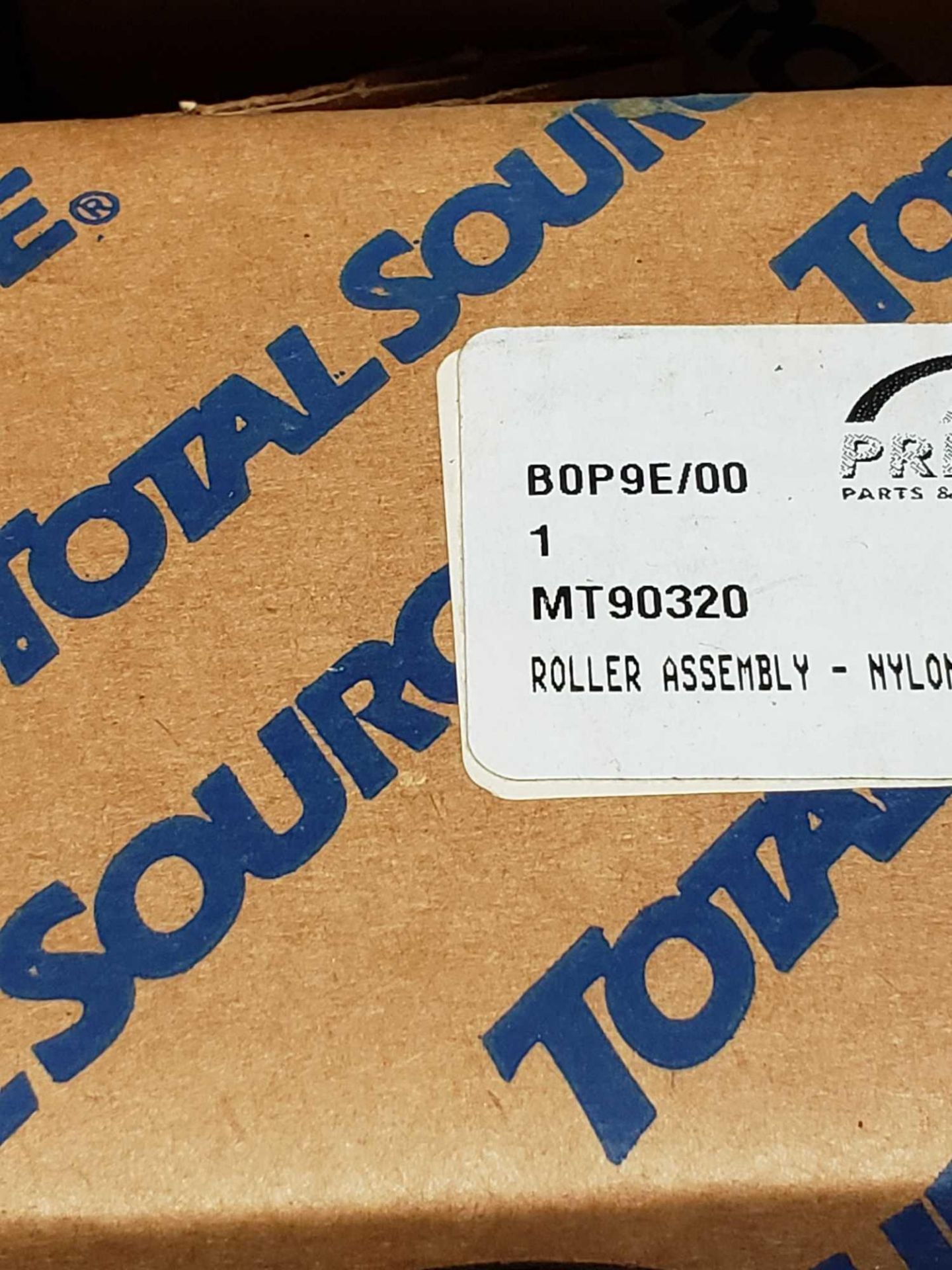 Qty 4 - Total Source model MT90320 roller assembly. New in box. - Image 2 of 2