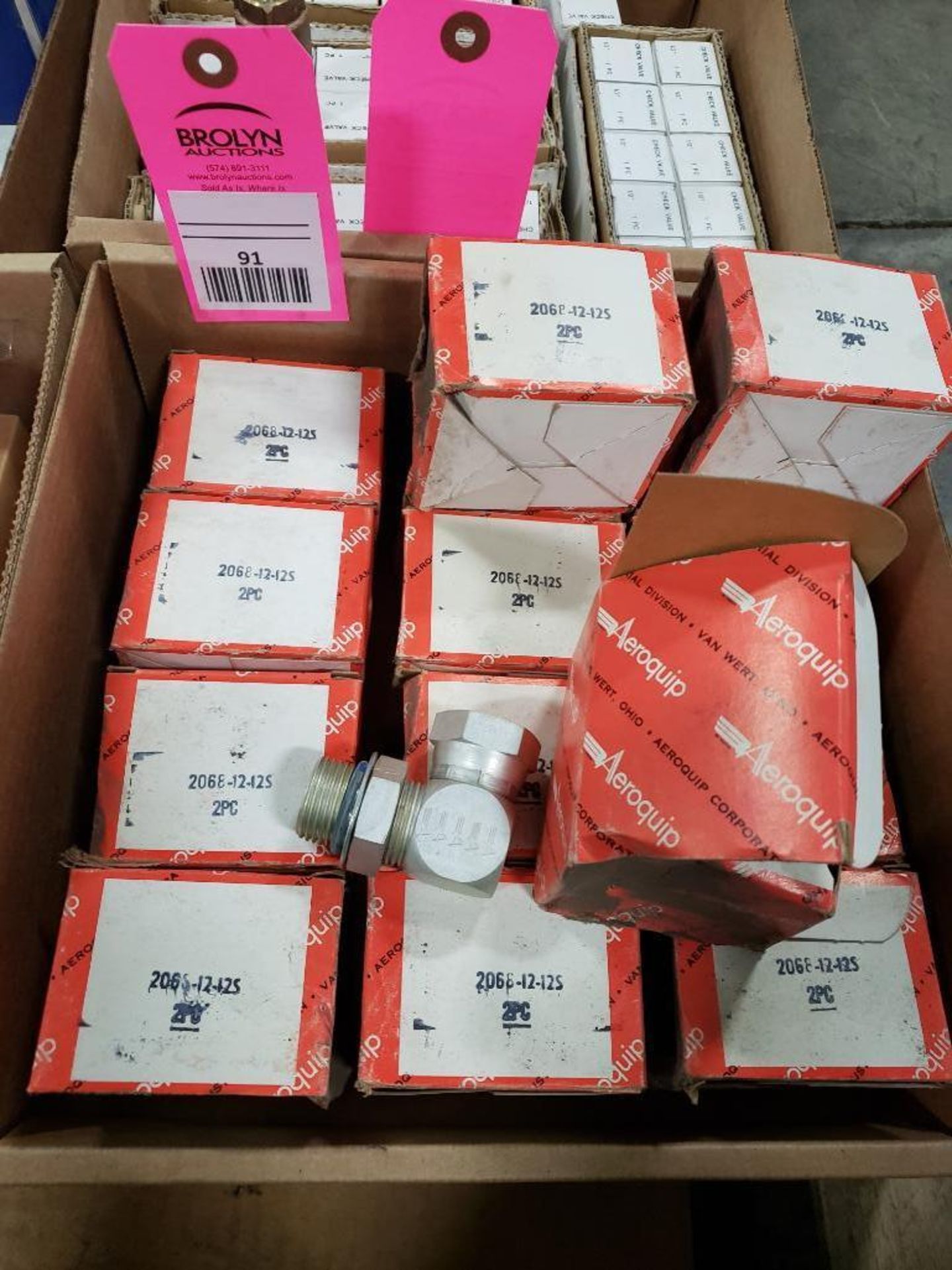 Qty 28 - Aeroquip fittings model 2068-12S. New in boxes of 2 as pictured.