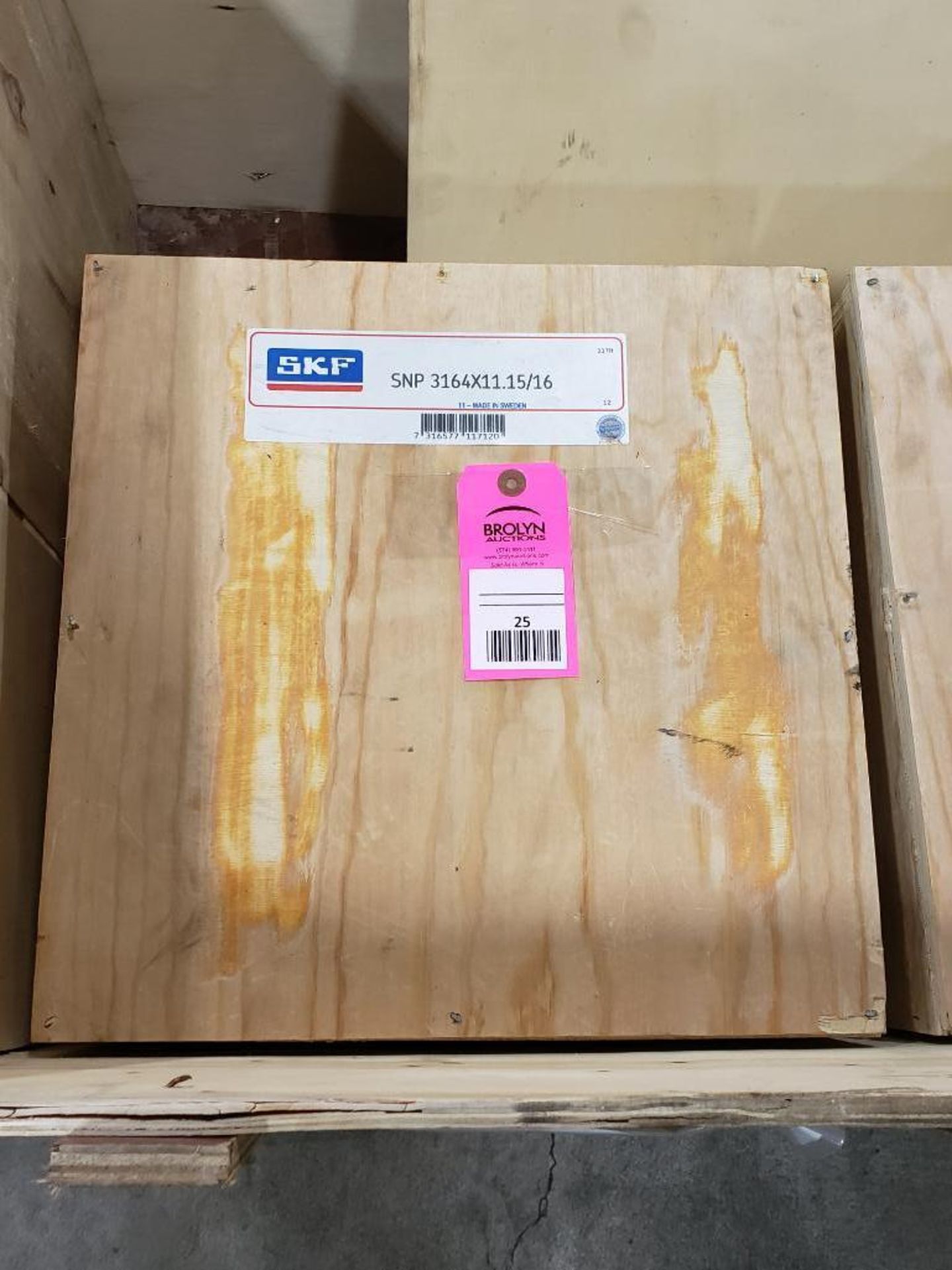 SKF model SNP-3164X11.15/16. New in crate.