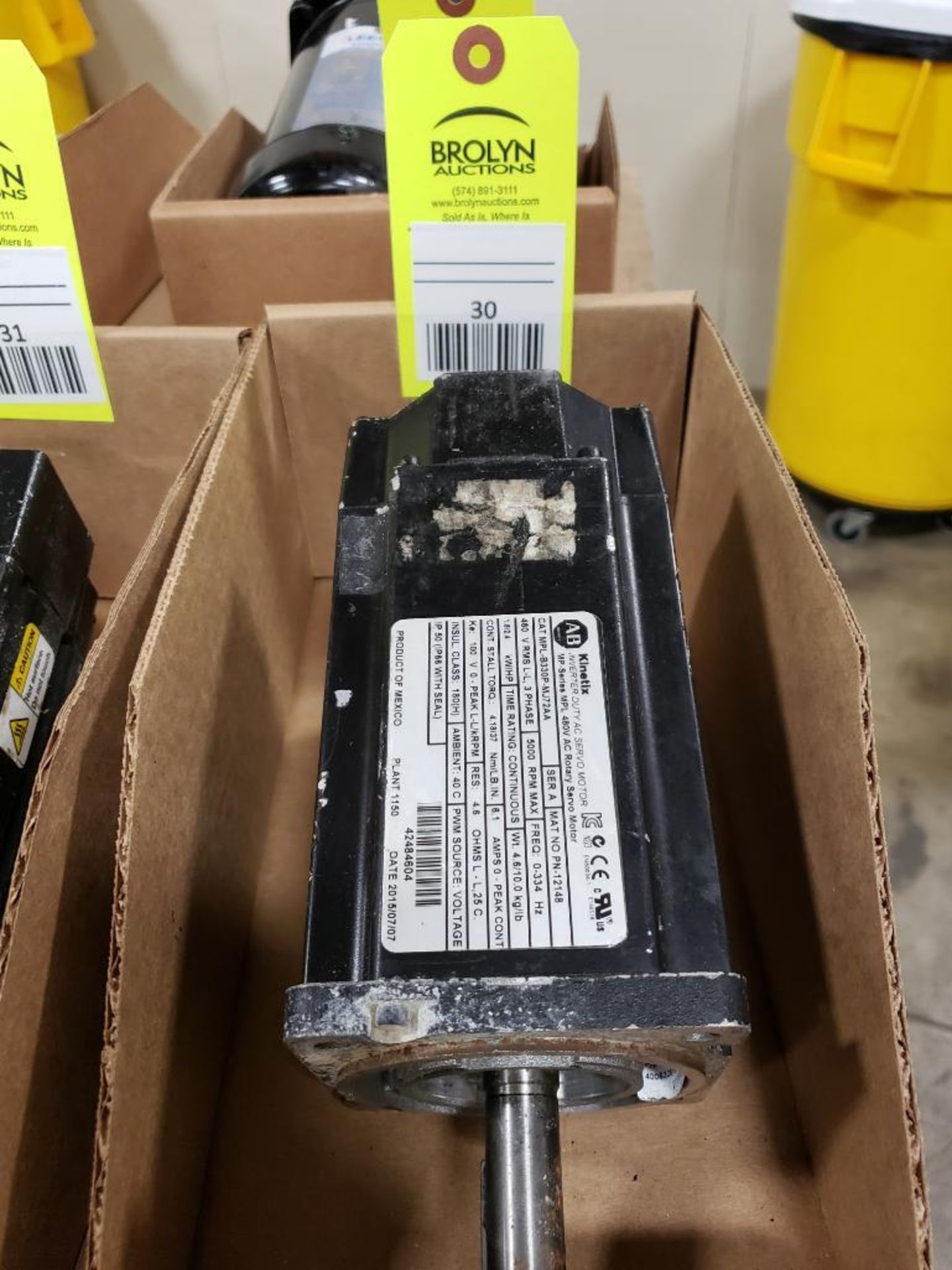 Allen Bradley Kinetix Inverter Duty AC servo motor. Catalog MPL-B330P-MJ72AA.